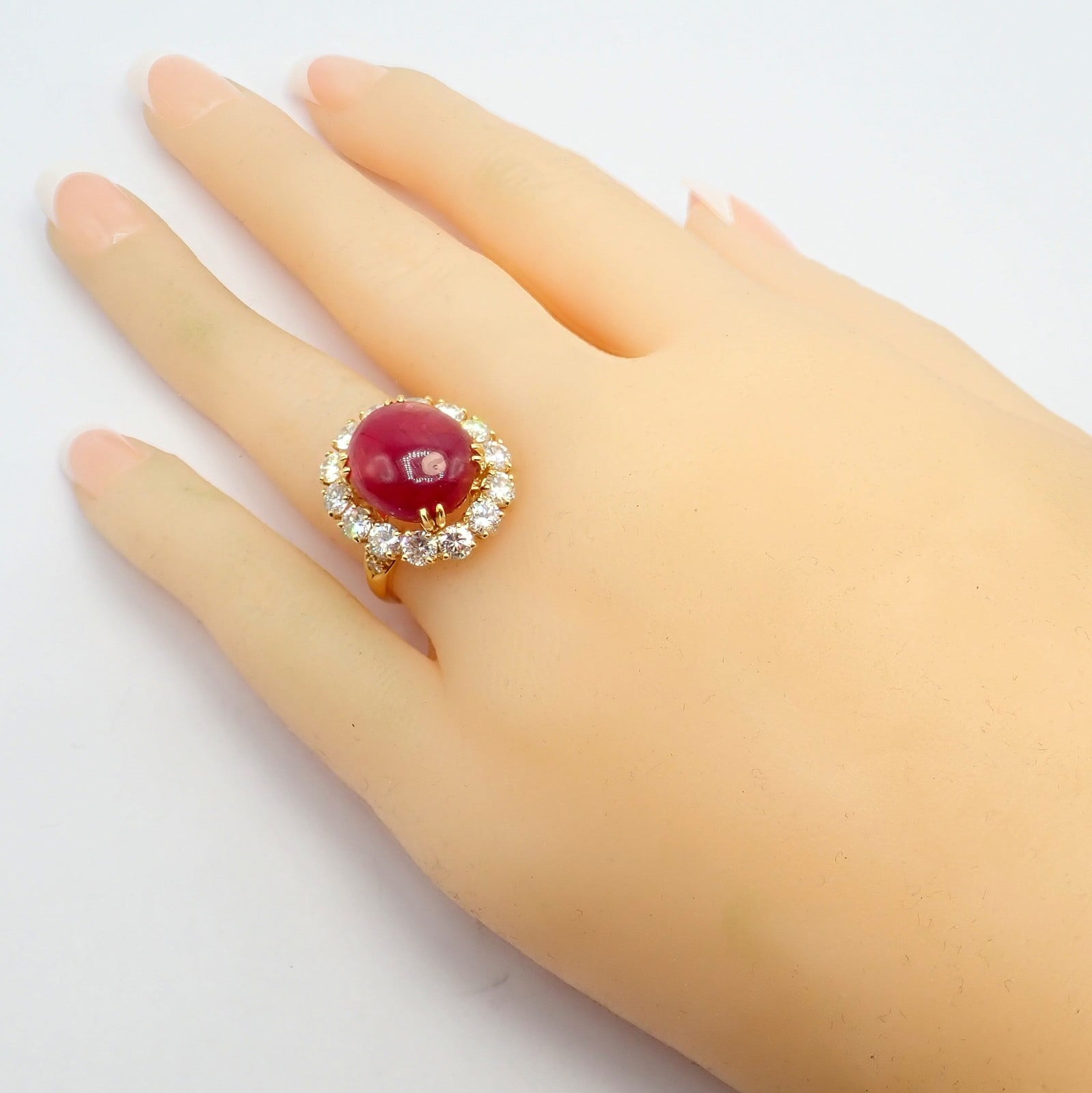 Van Cleef & Arpels Jewelry & Watches:Fine Jewelry:Rings Van Cleef & Arpels 18k Gold Large Cabochon Burmese No Heat Ruby Diamond Ring GIA