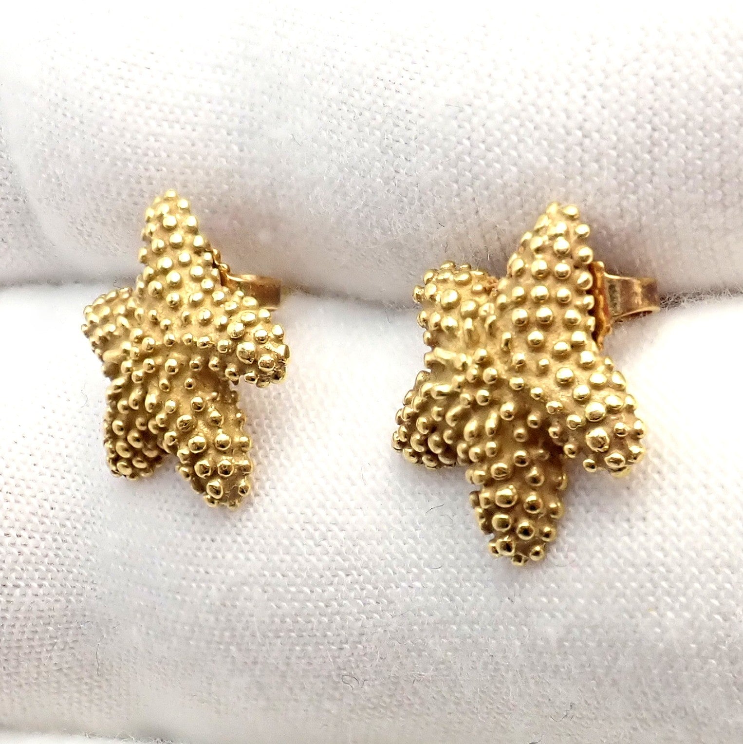 Rare! Vintage Tiffany & Co 18k Yellow Gold Bumpy Starfish Stud Earrings | Fortrove