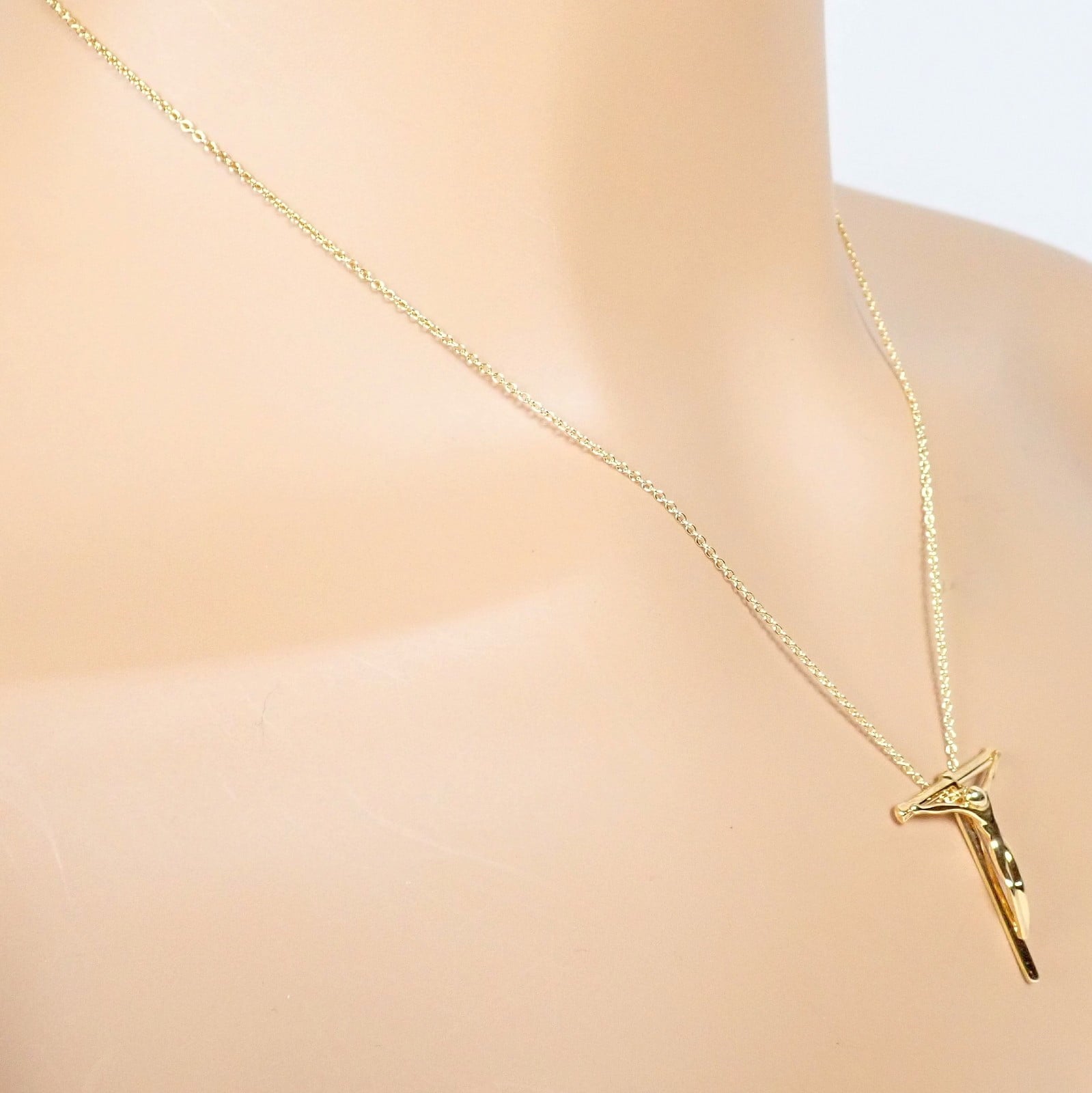 Tiffany & Co. Jewelry & Watches:Fine Jewelry:Necklaces & Pendants Vintage! Tiffany & Co Peretti 18k Gold Jesus Rosary Cross Pendant Necklace