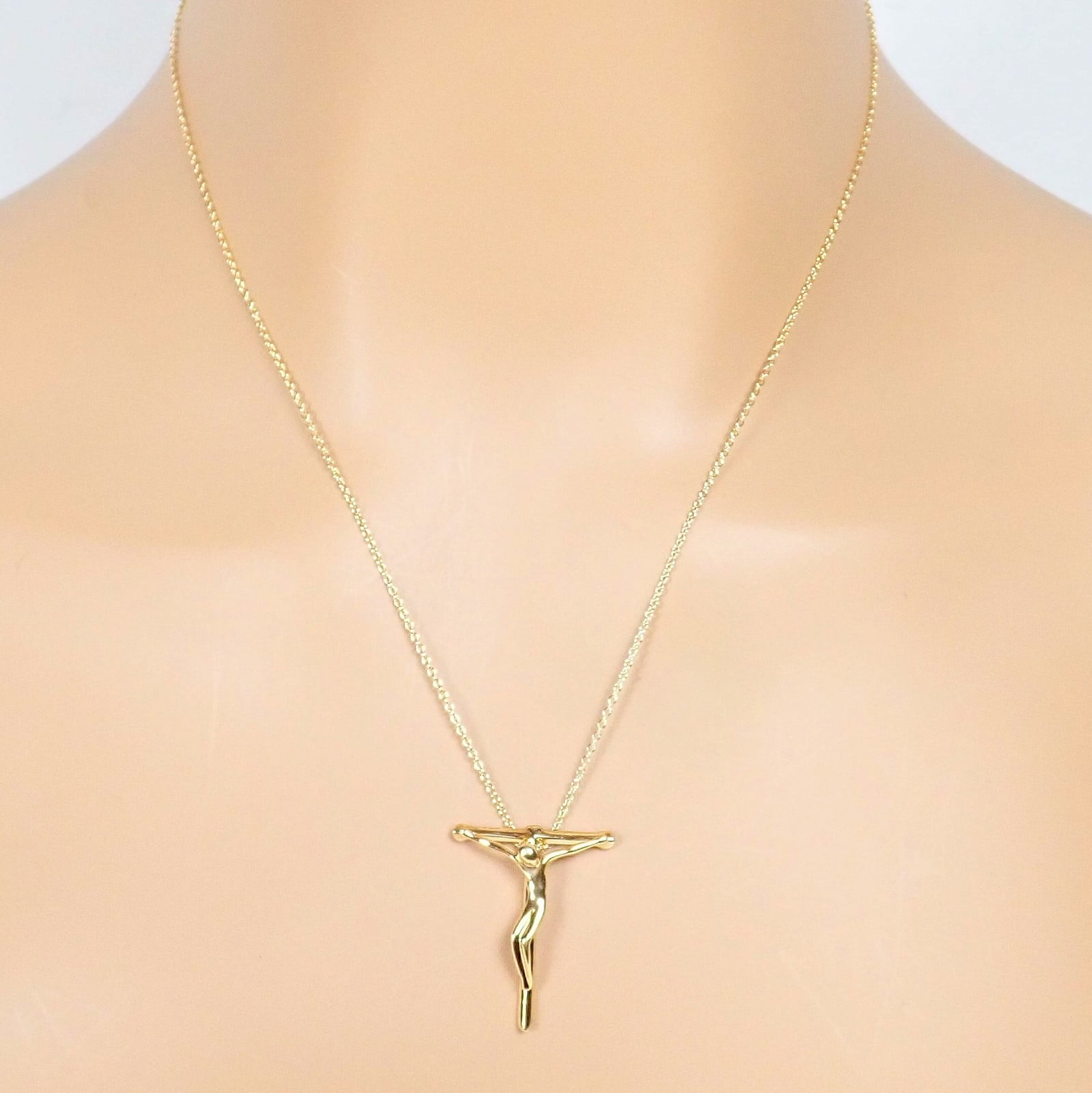 Tiffany & Co. Jewelry & Watches:Fine Jewelry:Necklaces & Pendants Vintage! Tiffany & Co Peretti 18k Gold Jesus Rosary Cross Pendant Necklace