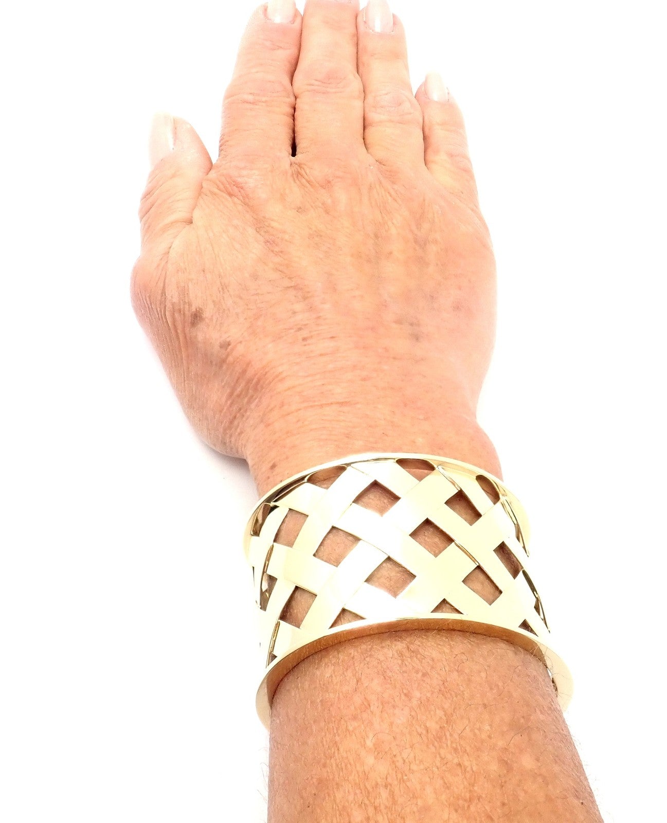 Authentic Verdura 18k Yellow Gold Criss Cross Wide Cuff Bracelet | Fortrove