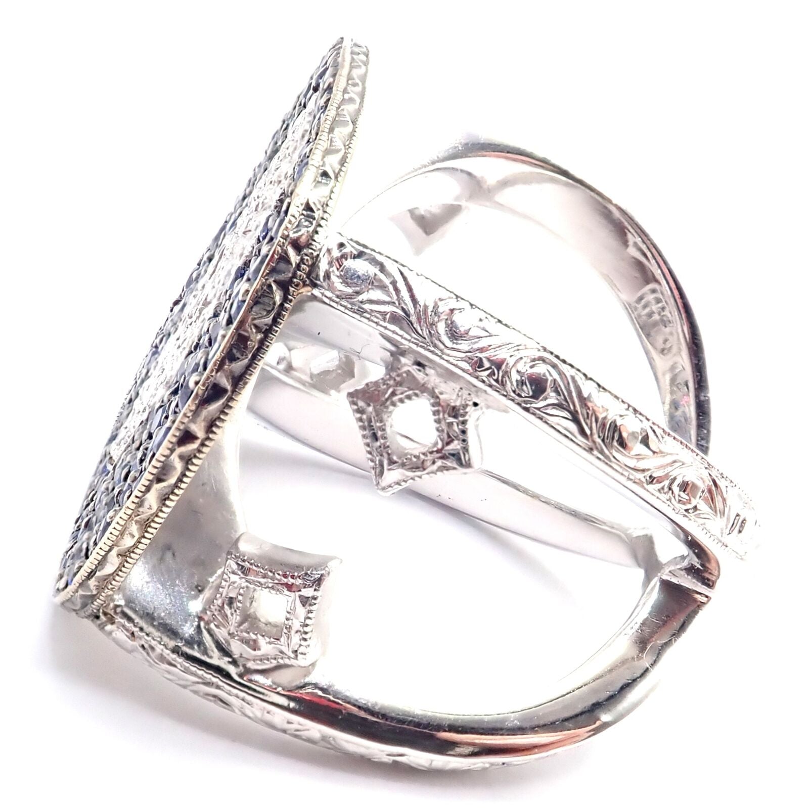 Authentic! Loree Rodkin 18k White Gold Diamond Sapphire Skull Ring Paper Box | Fortrove