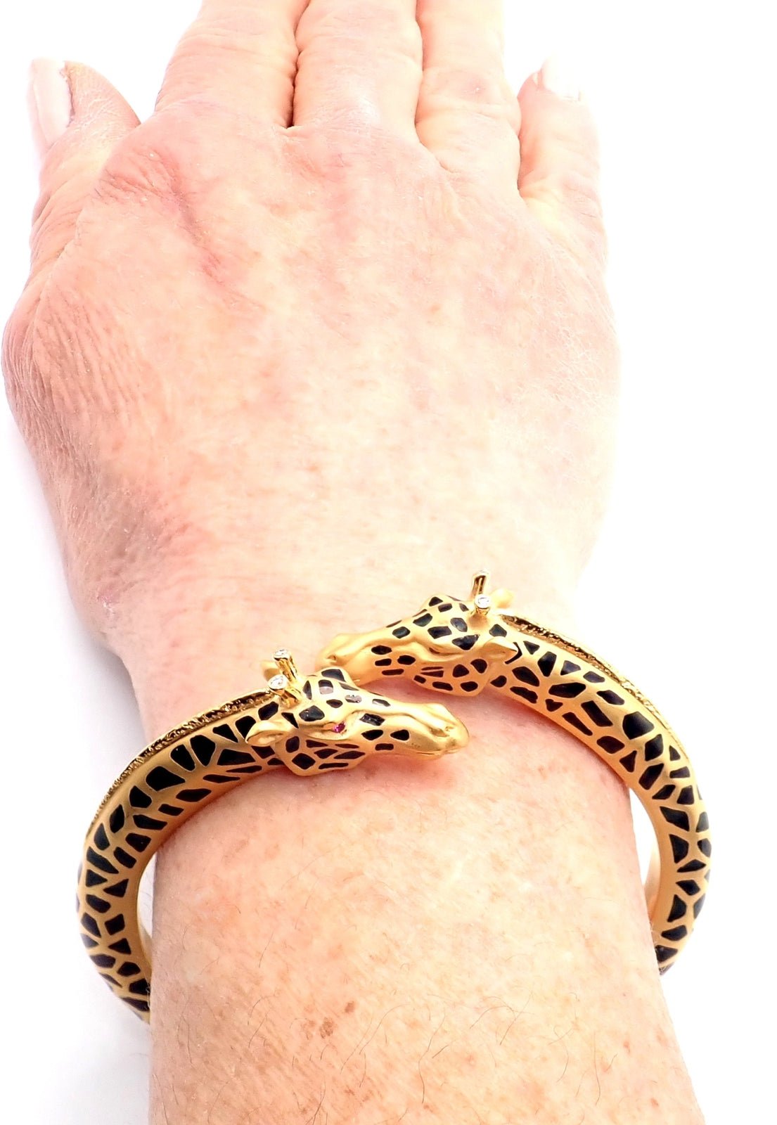 Carrera Y Carrera Giraffe 18k Yellow Gold Diamond Enamel Bangle Bracelet | Fortrove