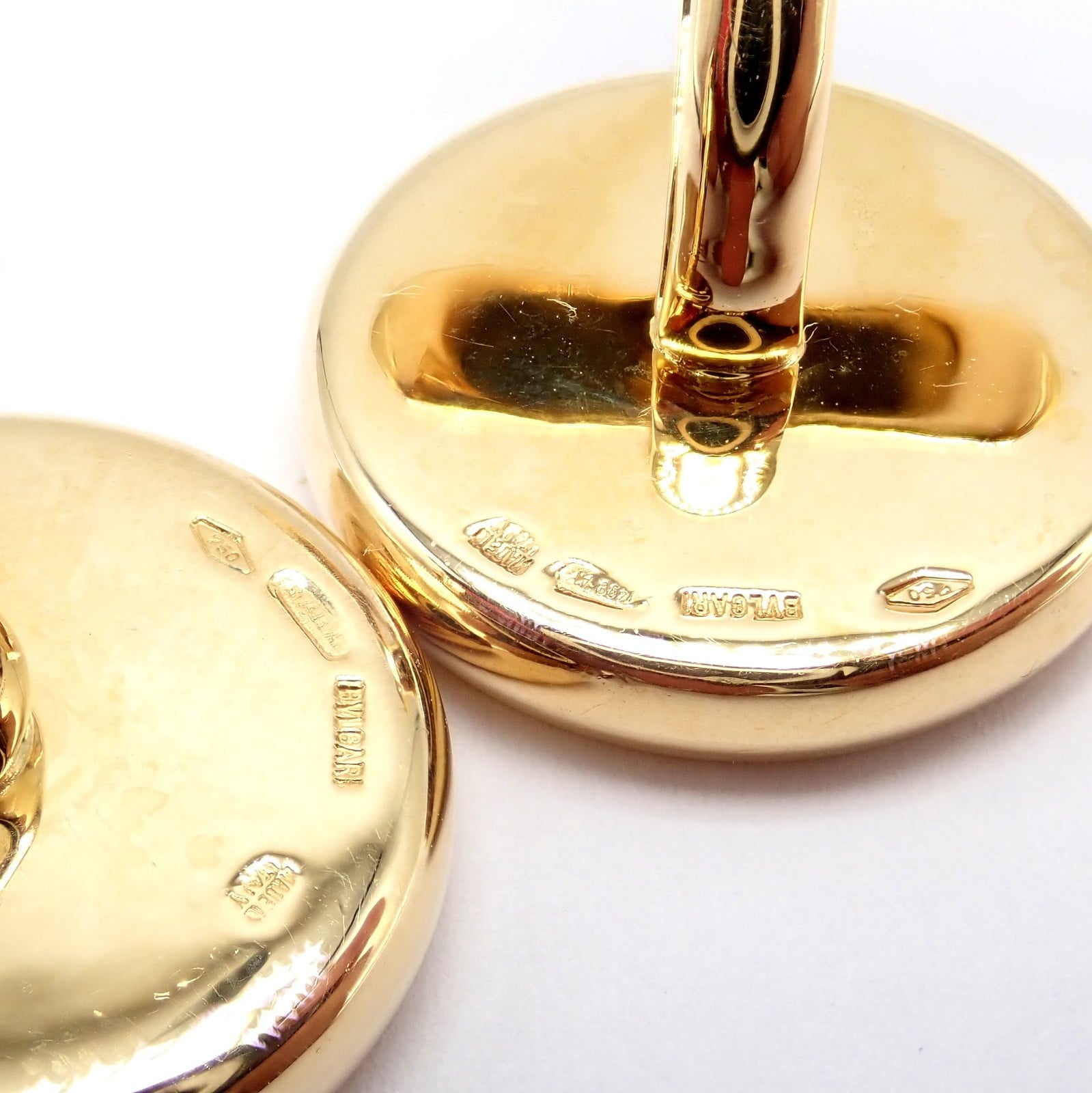 Authentic! Bulgari Bvlgari 18k Yellow Gold Black Onyx Large Cufflinks | Fortrove