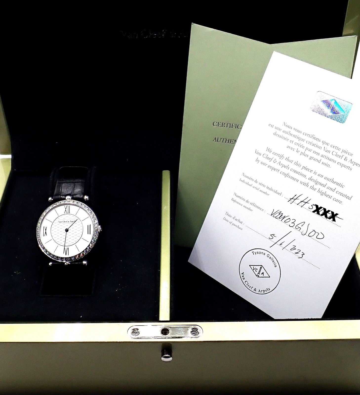 Van Cleef & Arpels Pierre Arpels 18K White Gold Diamond 38mm Watch Cert. Box! | Fortrove