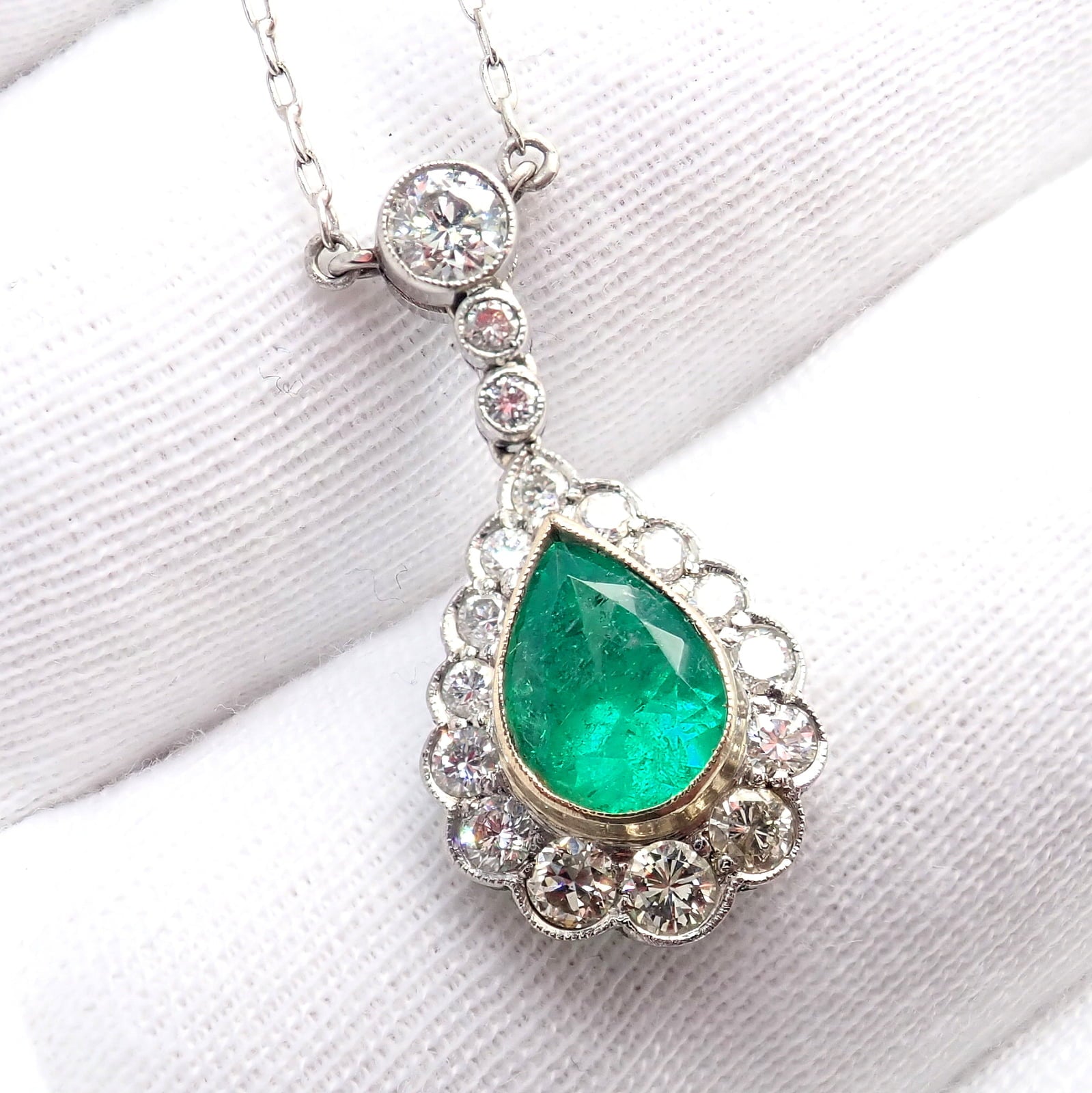 Estate Jewelry & Watches:Fine Jewelry:Jewelry Sets Vintage Estate Platinum Diamond Emerald Earrings Necklace Set