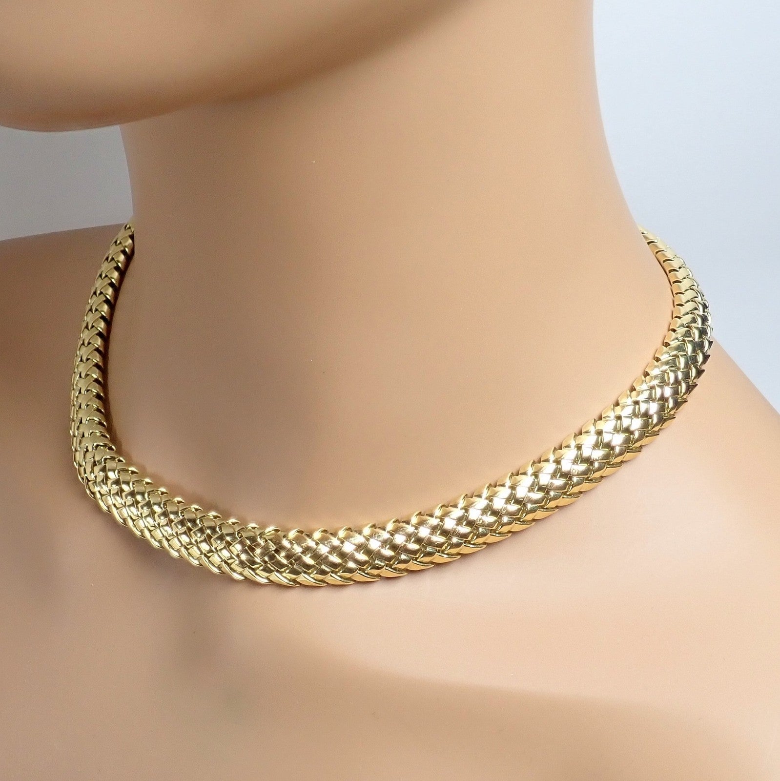 Authentic! Tiffany & Co Vannerie 18k Yellow Gold Basket Weave Necklace | Fortrove