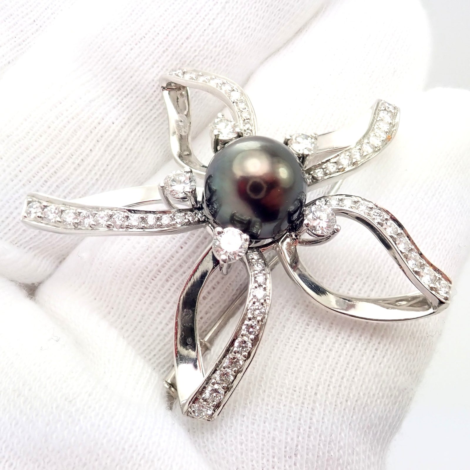 Rare! Authentic Mikimoto Platinum Diamond Tahitian South Sea Pearl Brooch Pin | Fortrove