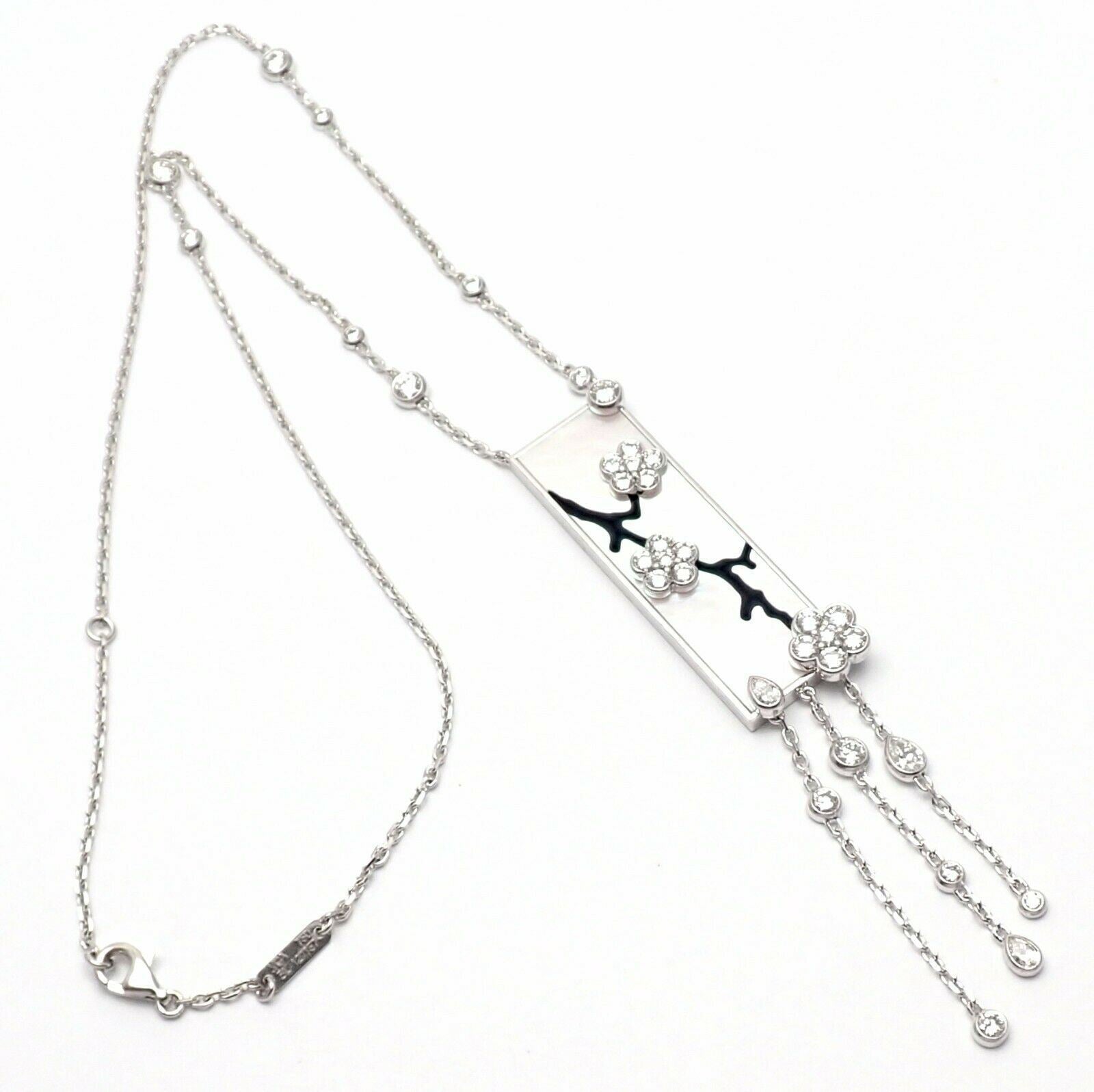 Authentic! Van Cleef & Arpels Miroir Des Eaux 18k Gold Diamond MOP Necklace | Fortrove