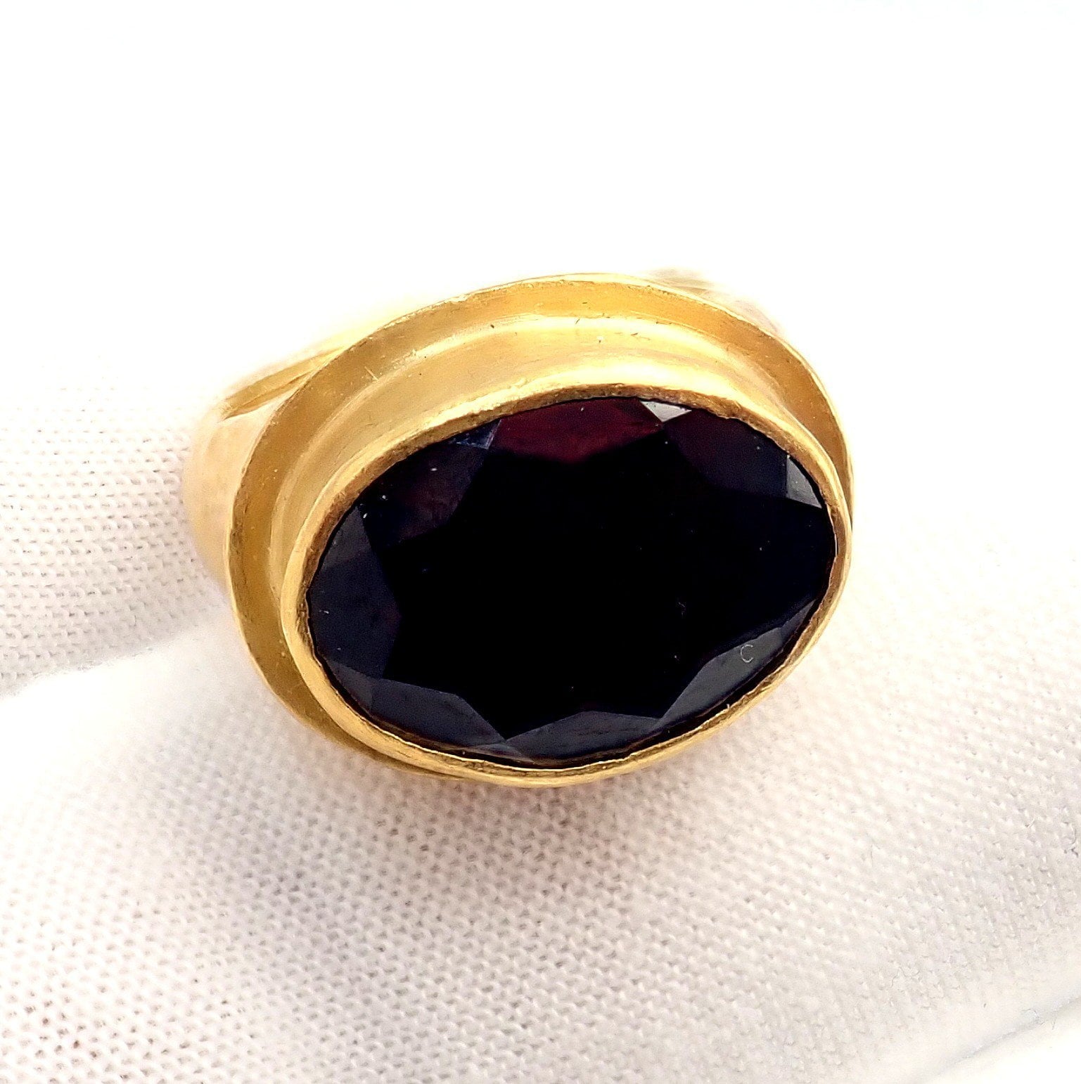 Yossi Harari Jewelry & Watches:Fine Jewelry:Rings Authentic! Yossi Harari Hammered 24k Yellow Gold Large Garnet Ring sz 7