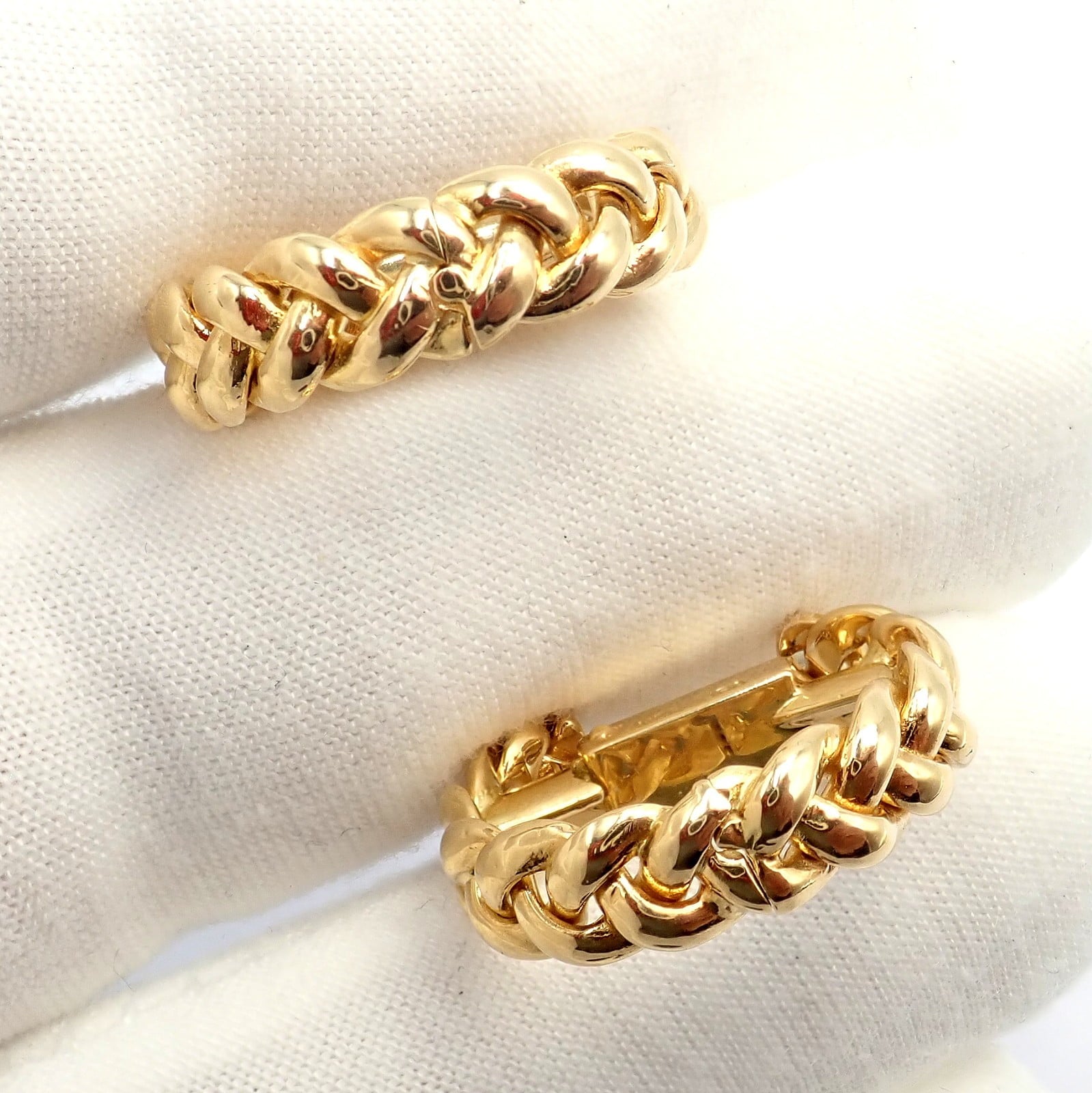 Authentic! Verdura 18k Yellow Gold Classic Rope Stirrup Cufflinks | Fortrove