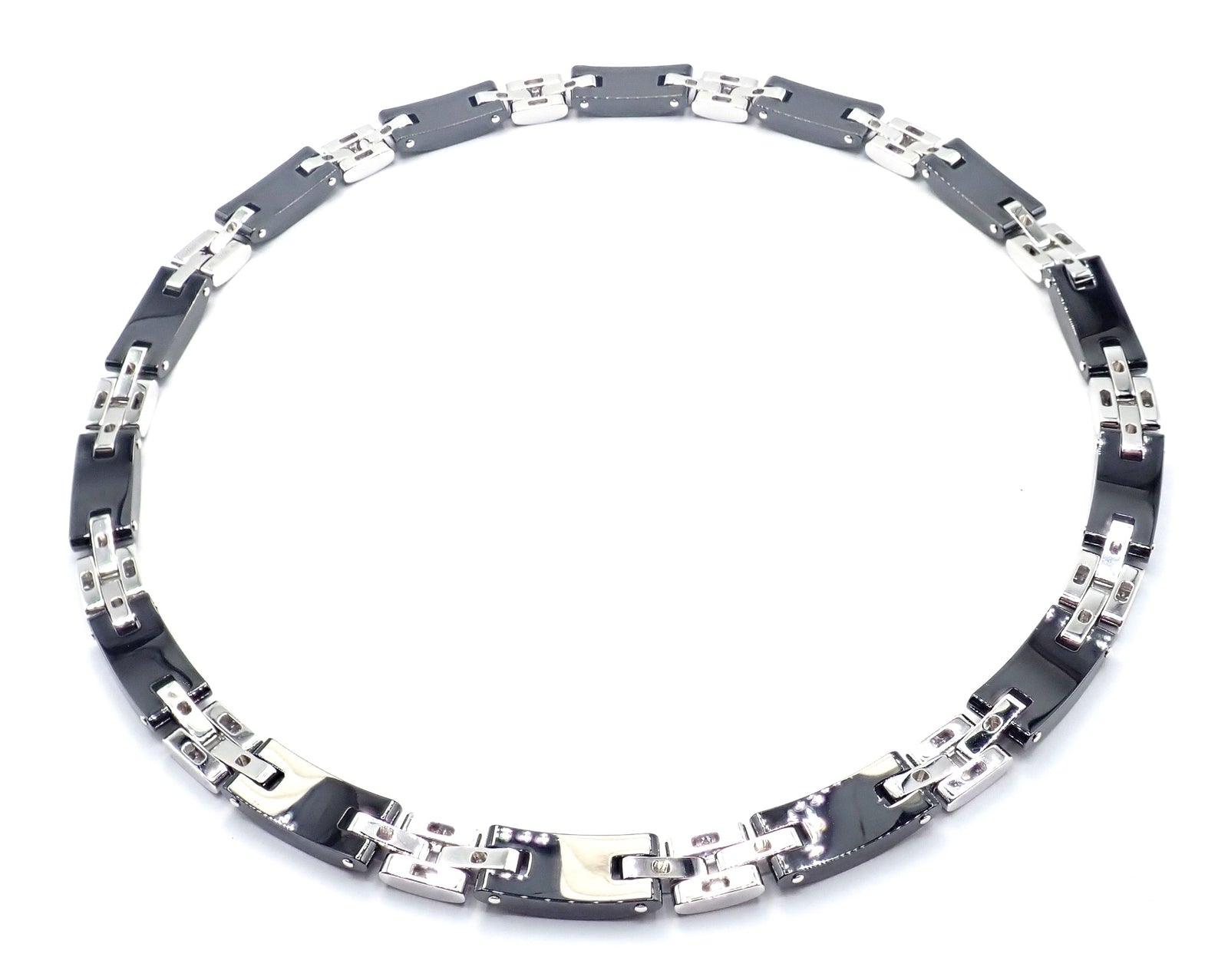 Authentic! Cartier Maillon Panthere 18K White Gold Diamond Ceramic Link Necklace | Fortrove