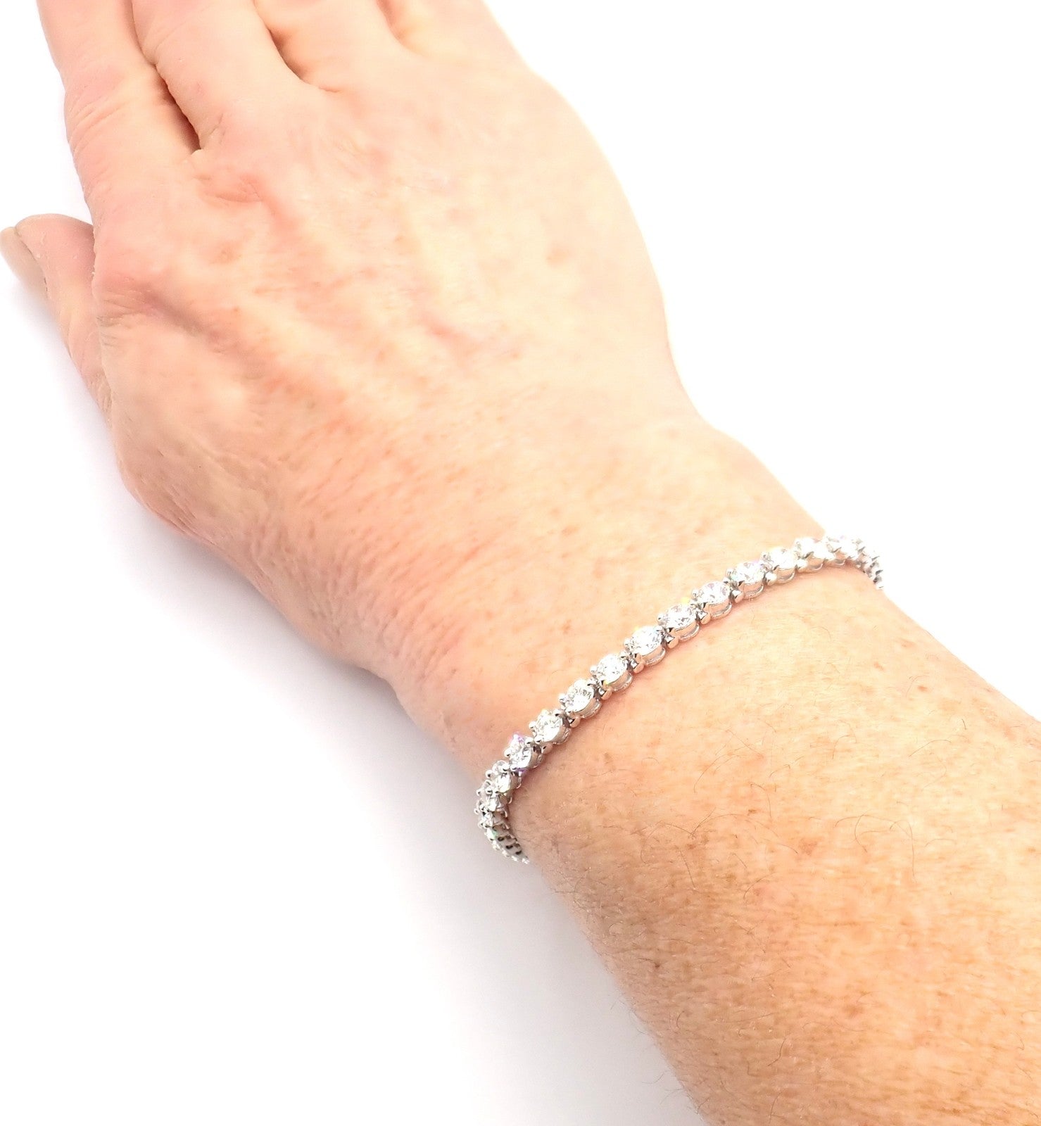 Authentic! Tiffany & Co Victoria Platinum 6.53ct Diamond Line Tennis Bracelet | Fortrove
