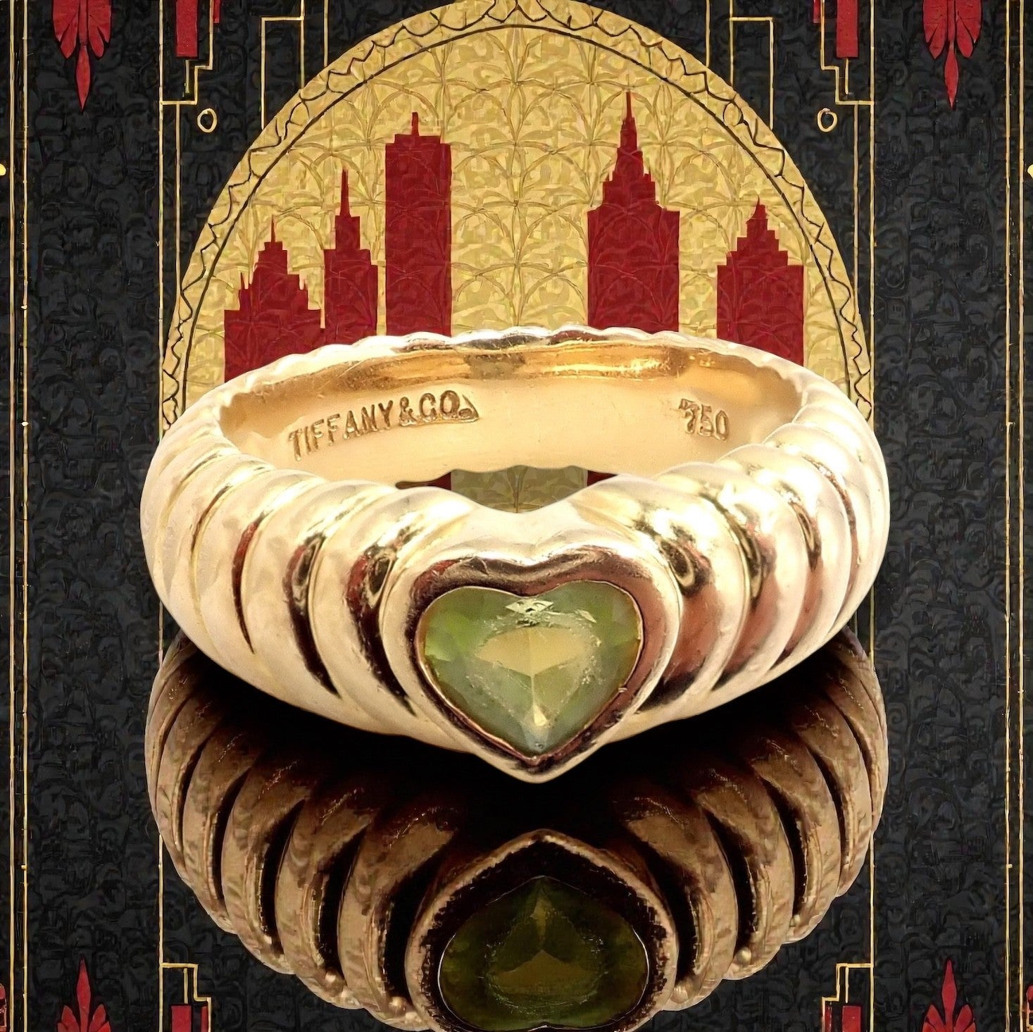 Vintage! Authentic Tiffany & Co 18k Yellow Gold Scalloped Heart Peridot Ring | Fortrove