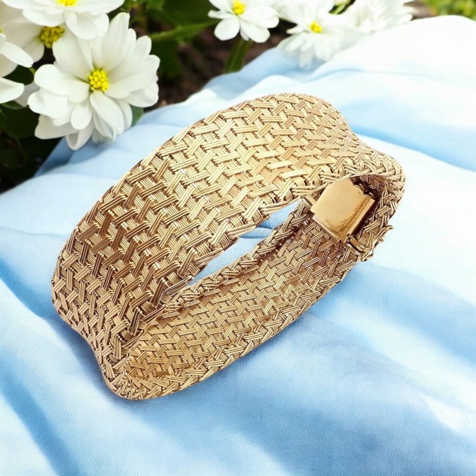 Authentic! Roberto Coin 18k Yellow Gold Large Basket Weave Bracelet | Fortrove