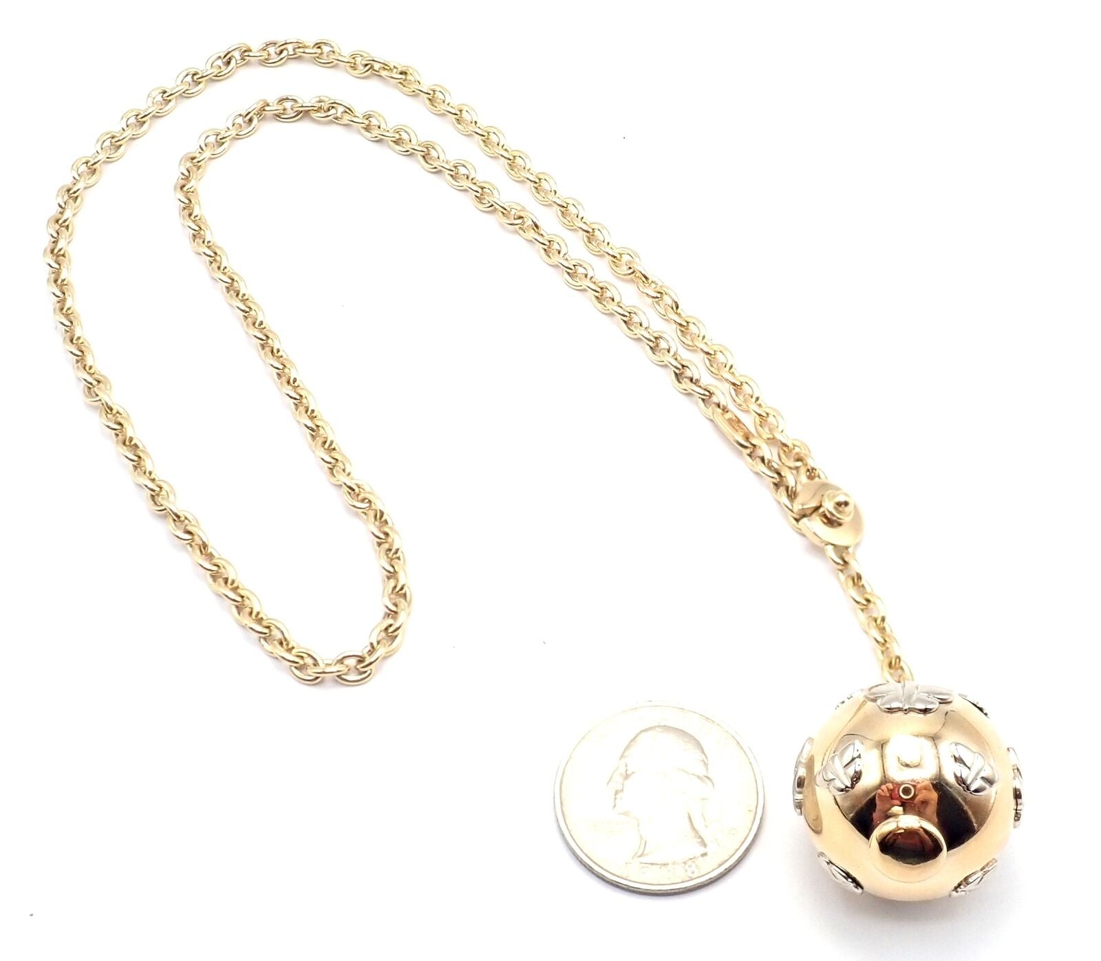 Authentic! Bulgari Bvlgari 18k Yellow Gold Butterfly Globe Pendant Link Chain | Fortrove