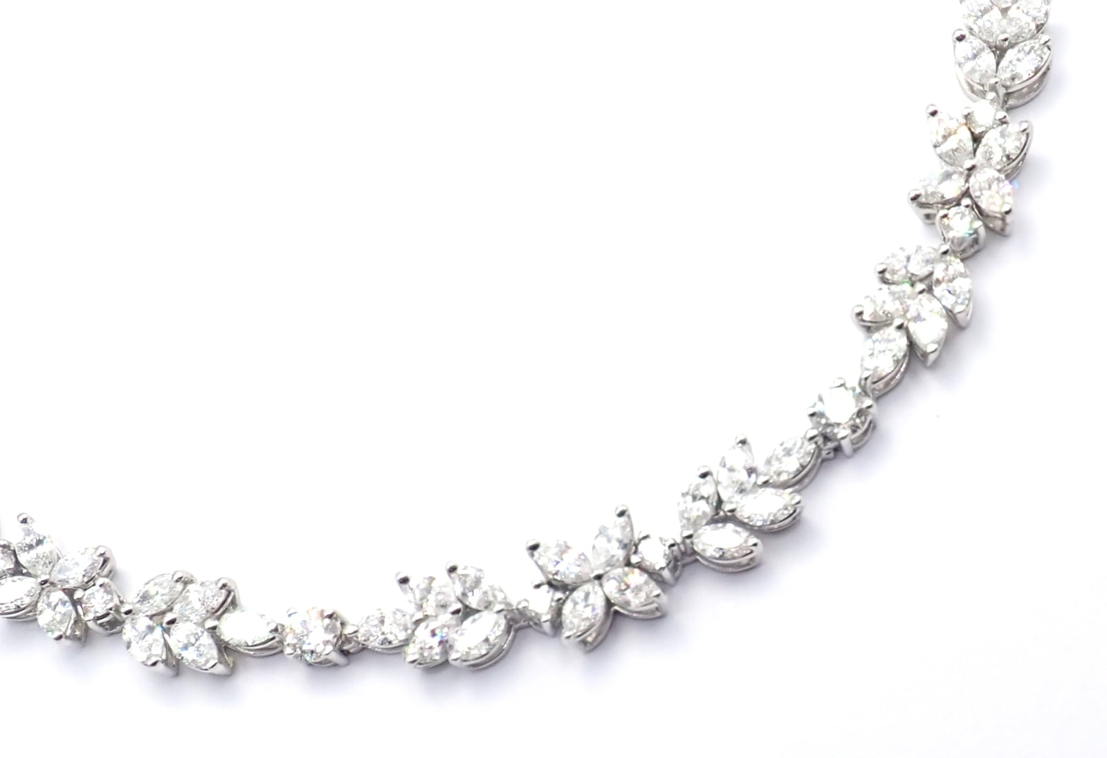 Tiffany & Co. Jewelry & Watches:Fine Jewelry:Necklaces & Pendants Tiffany & Co Victoria Platinum 15.92ct Diamond Mixed Cluster Necklace Paper
