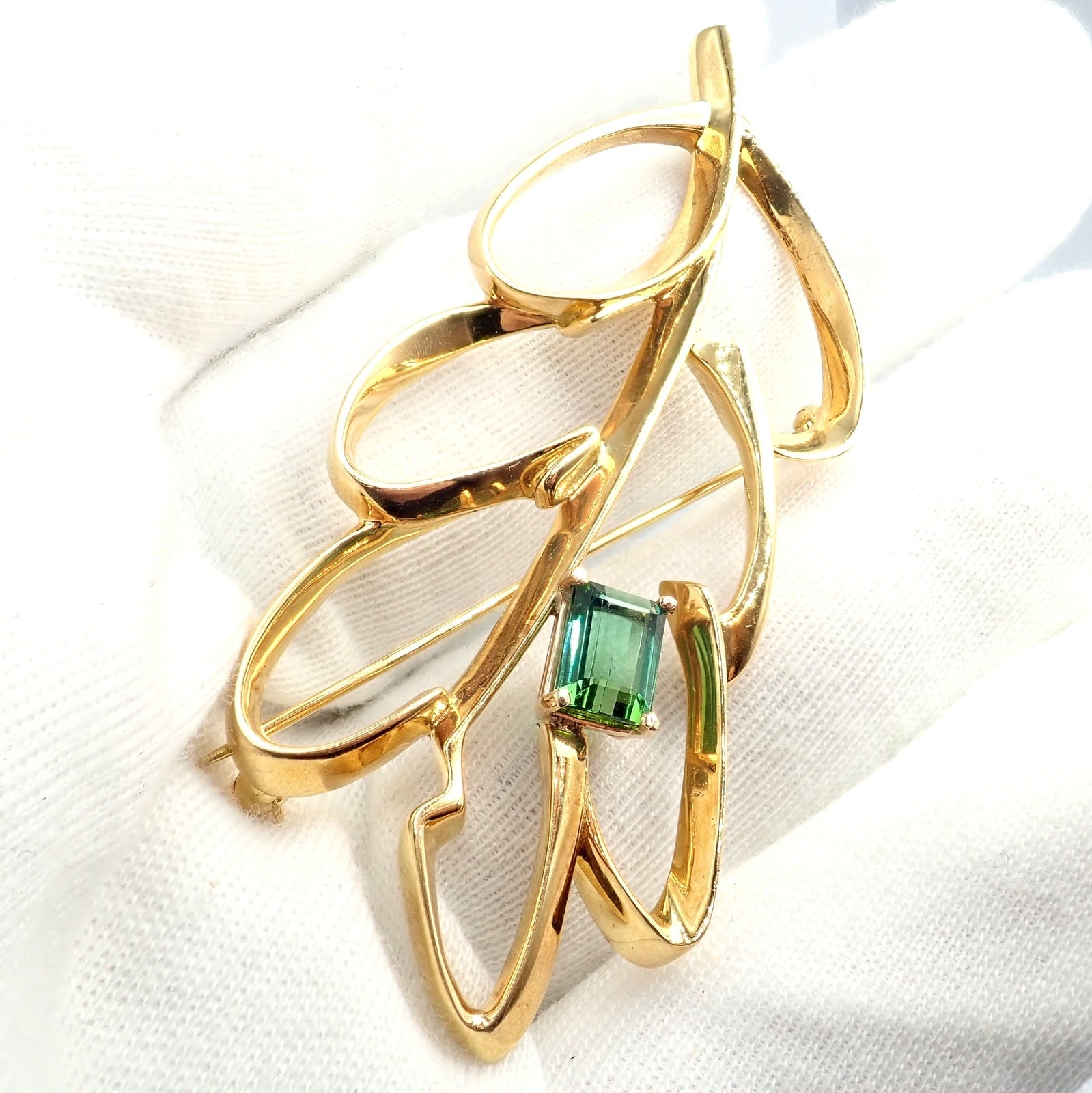 Vintage Tiffany & Co Paloma Picasso 18k Yellow Gold Green Tourmaline Leaf Brooch | Fortrove