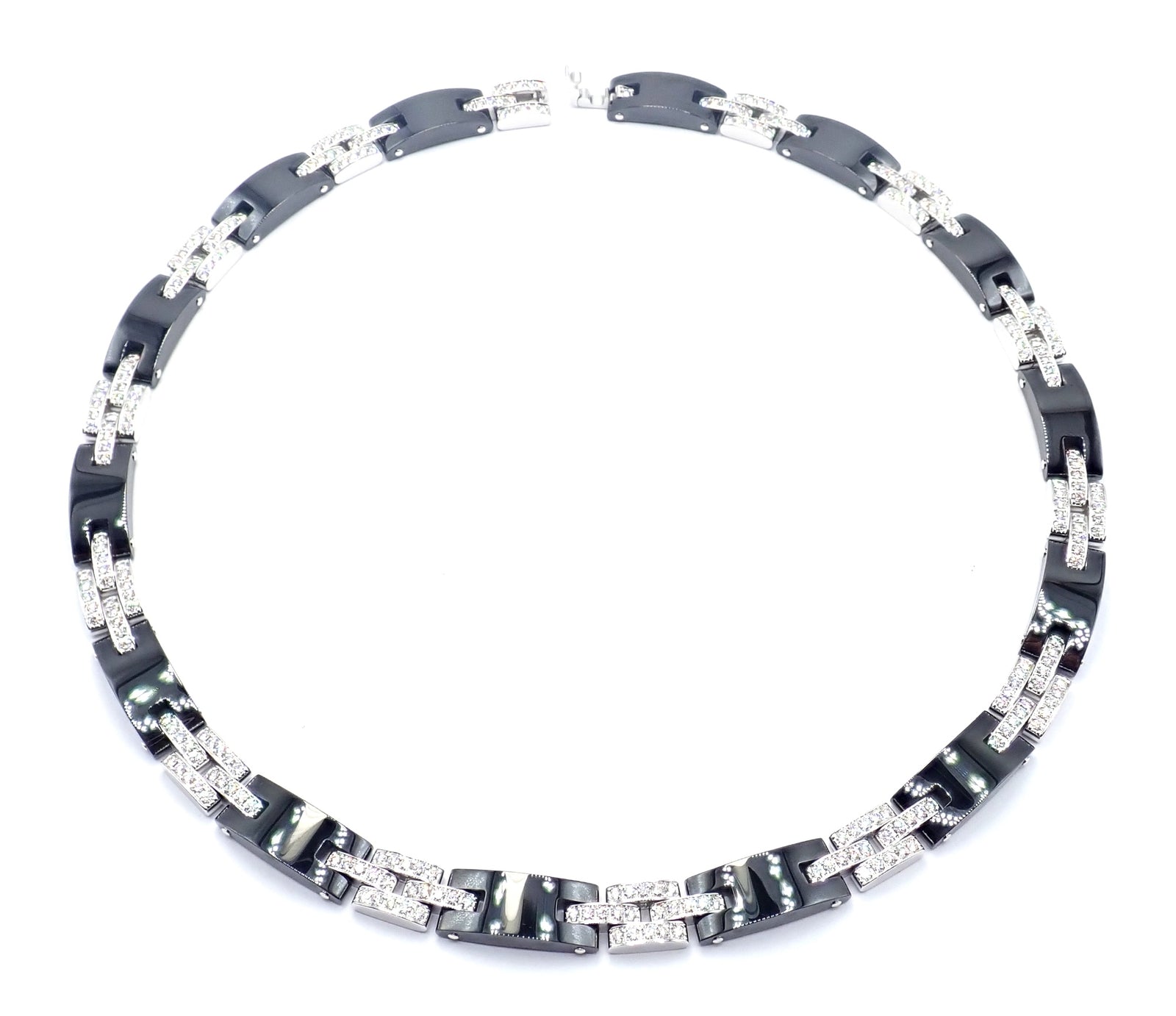 Authentic! Cartier Maillon Panthere 18K White Gold Diamond Ceramic Link Necklace | Fortrove
