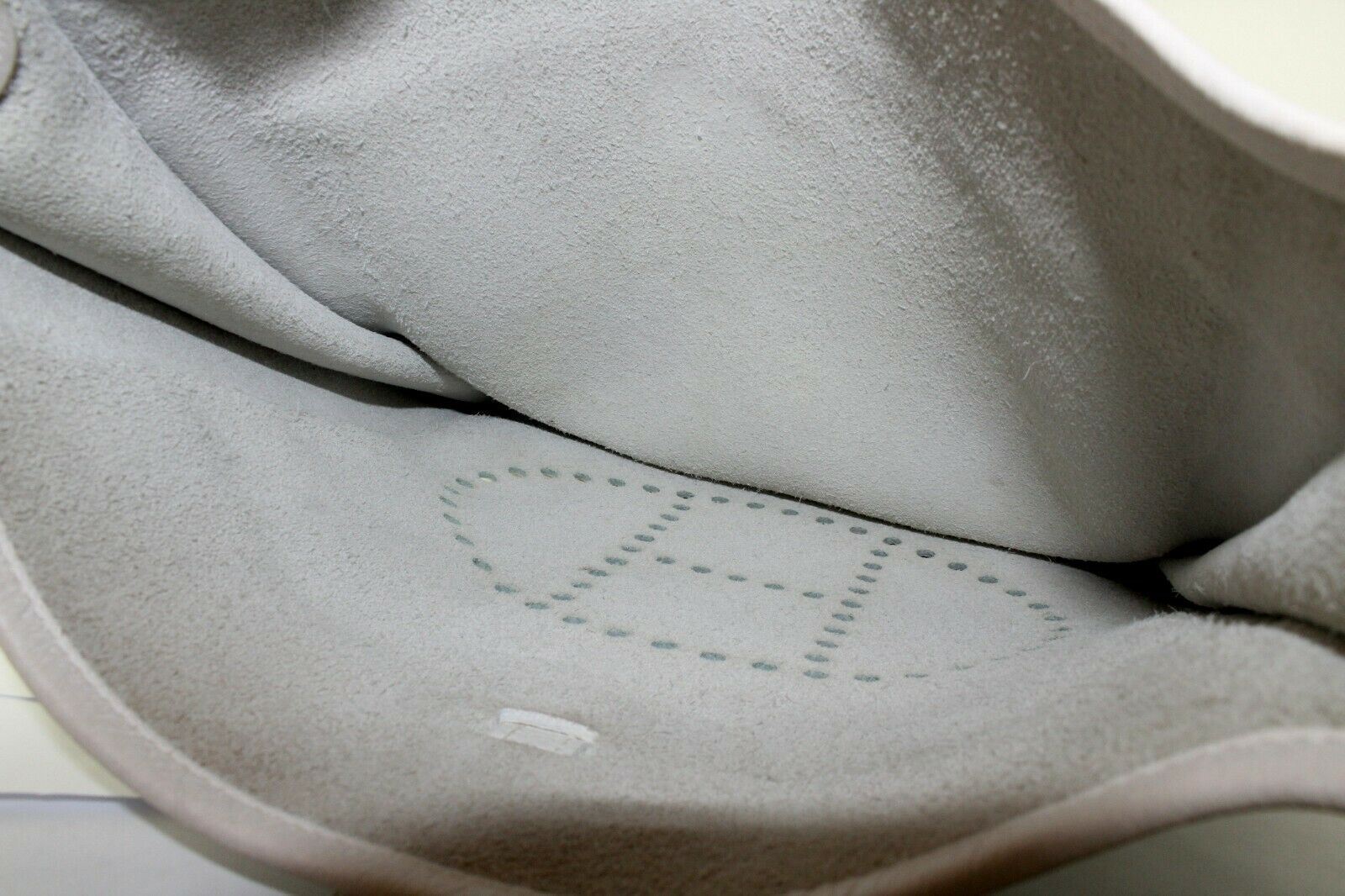 Hermes Clothing, Shoes & Accessories:Women:Women's Bags & Handbags Authentic! Hermes Evelyne Parchment White Clemence Leather PM Handbag Purse