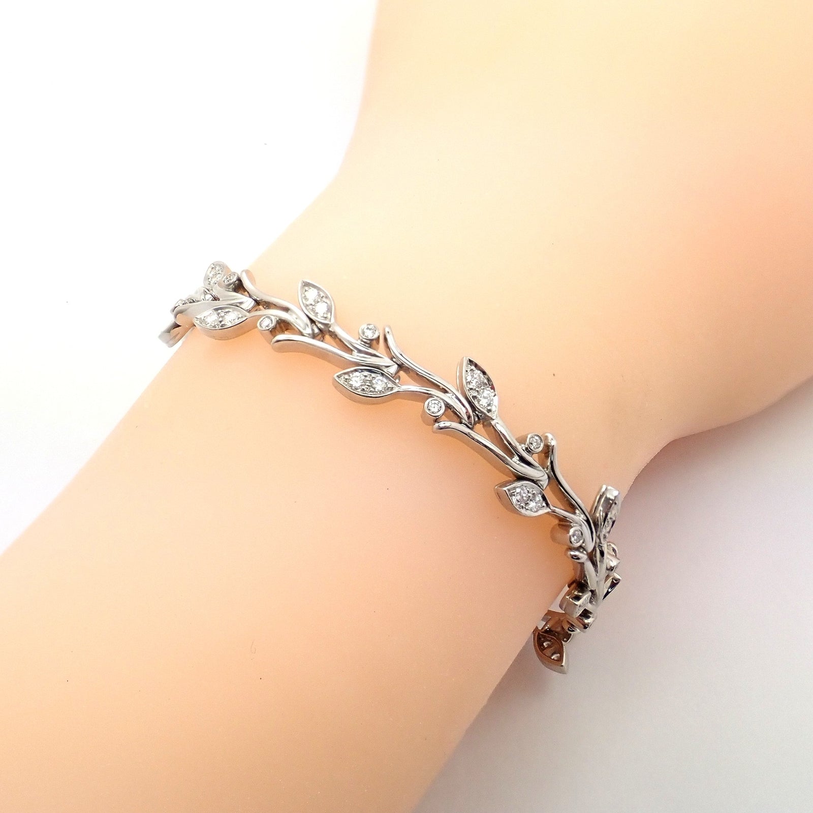 Authentic! Tiffany & Co Platinum Diamond Garland Bracelet | Fortrove