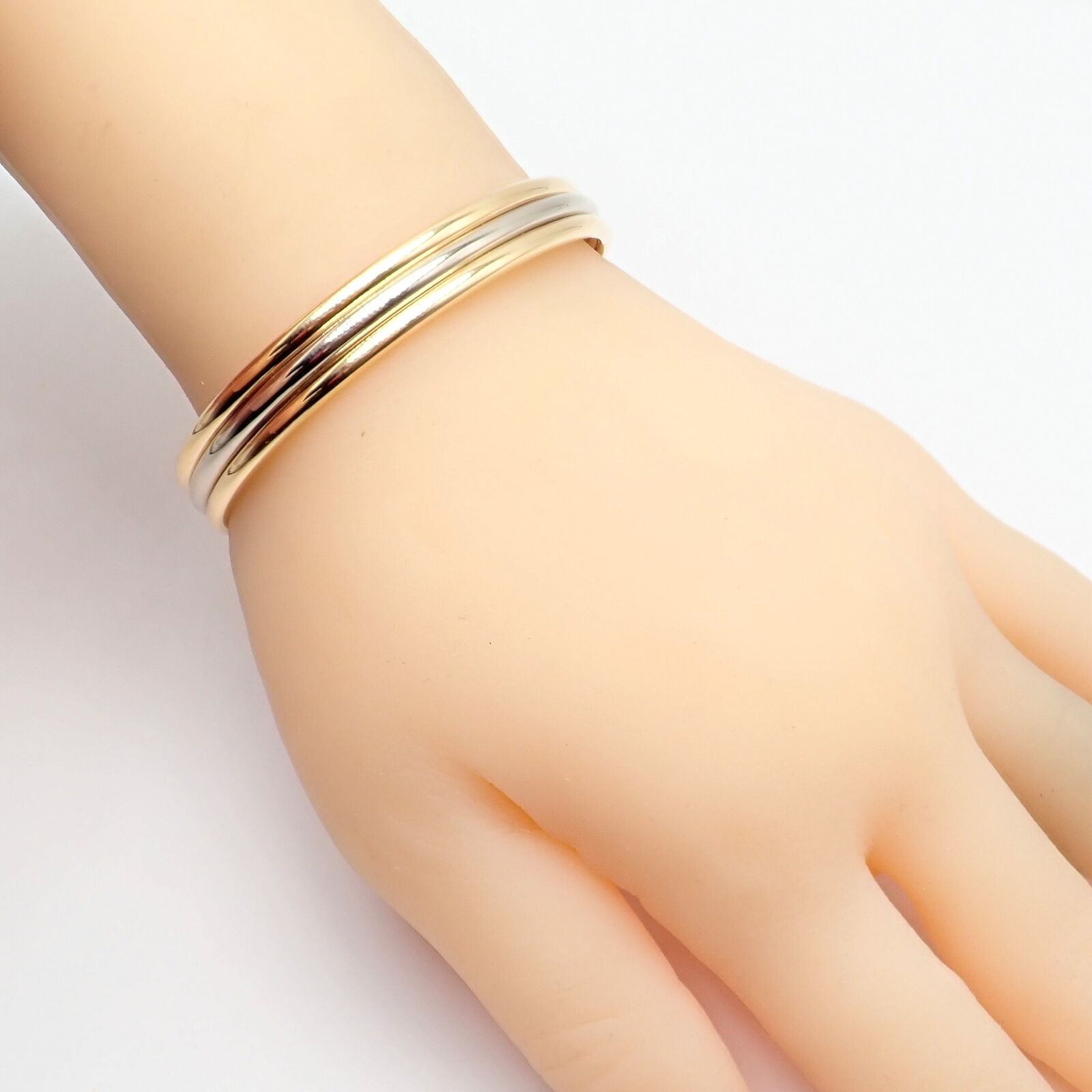 Authentic! Van Cleef & Arpels 18k Yellow & White Gold Bangle Cuff Bracelet | Fortrove