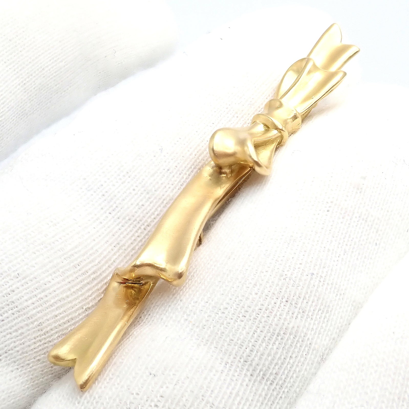 Angela Cummings Jewelry & Watches:Fine Jewelry:Brooches & Pins Authentic! Angela Cummings 18k Yellow Gold Long Ribbon Bow Pin Brooch 1984