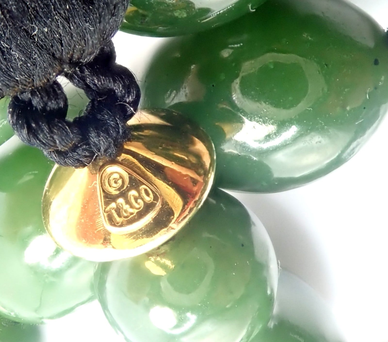 Authentic! Tiffany & Co Cummings 18k Yellow Gold Nephrite Jade Bead Necklace | Fortrove