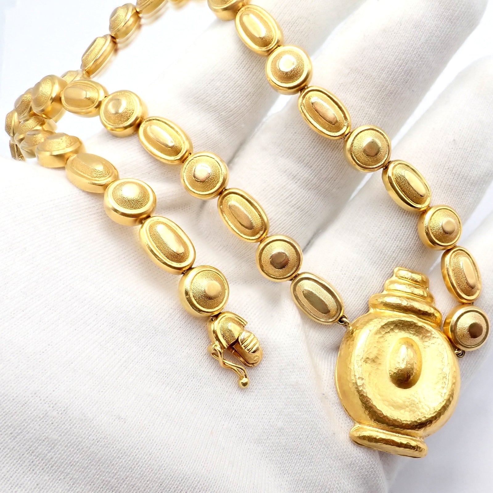 Vintage Estate Ilias Lalaounis 18k Yellow Gold Vase Hammered Necklace | Fortrove
