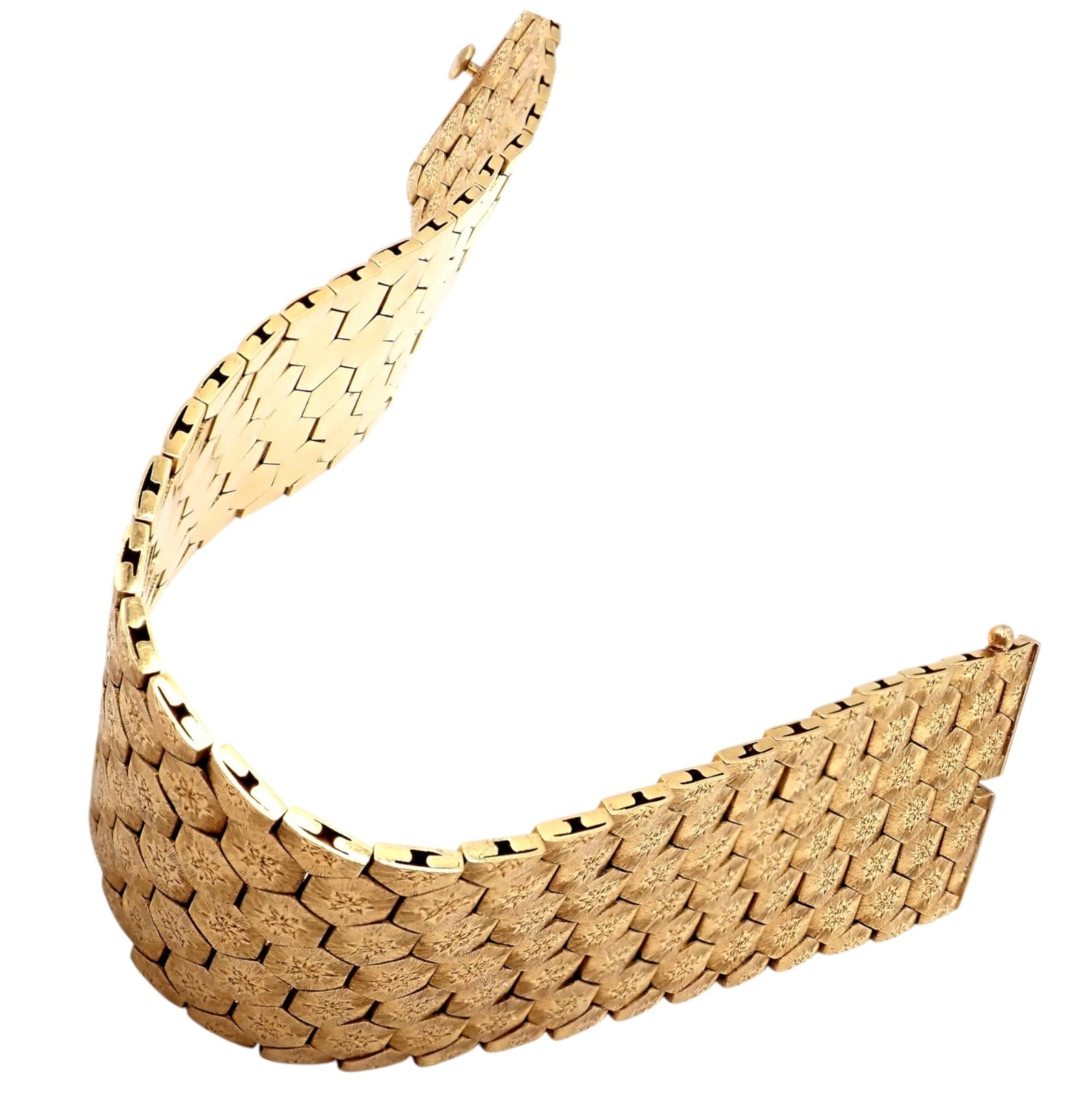 Authentic! Vintage Mario Buccellati 18k Yellow Gold Honeycomb Hexagon Bracelet | Fortrove