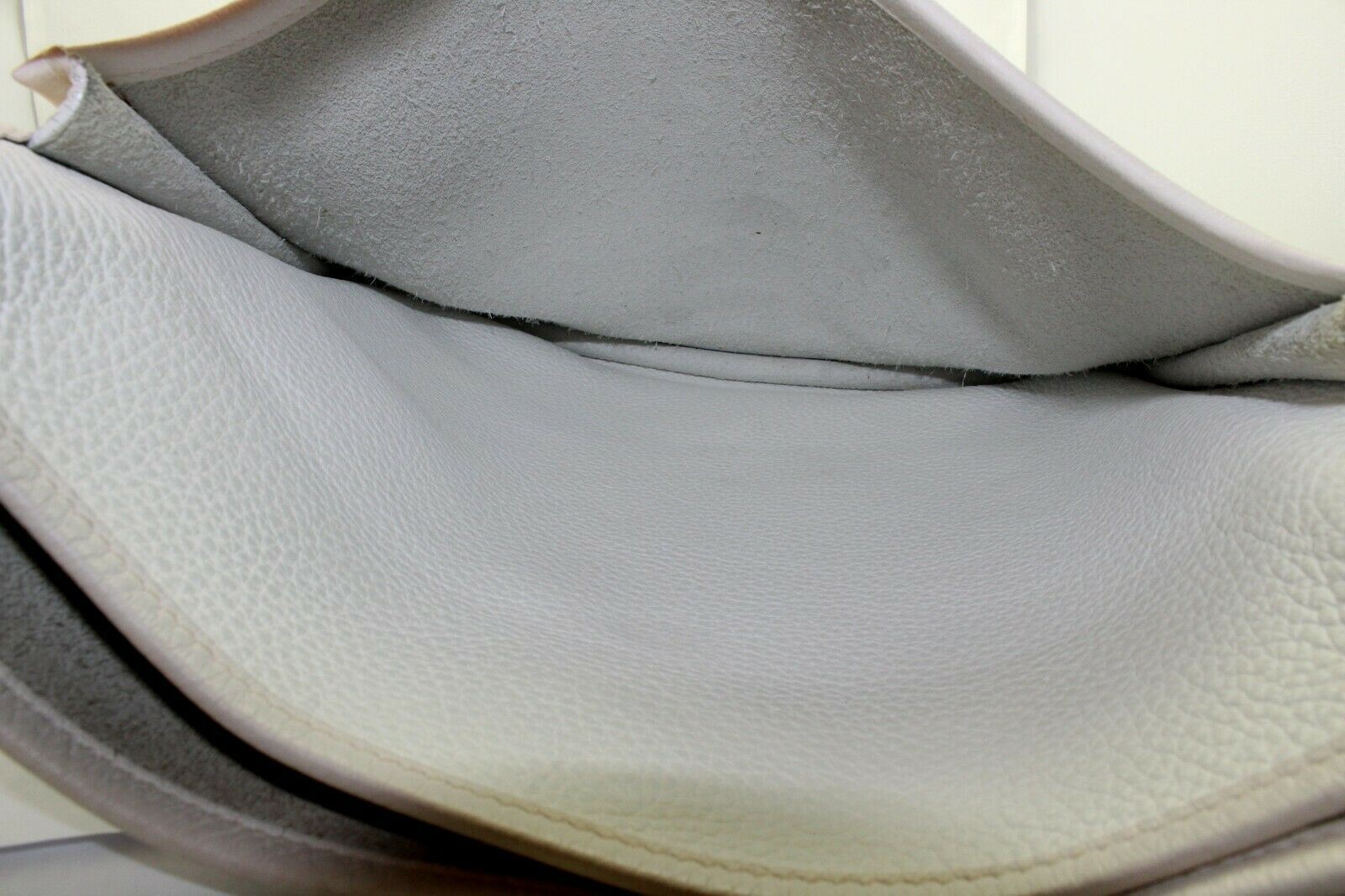 Hermes Clothing, Shoes & Accessories:Women:Women's Bags & Handbags Authentic! Hermes Evelyne Parchment White Clemence Leather PM Handbag Purse