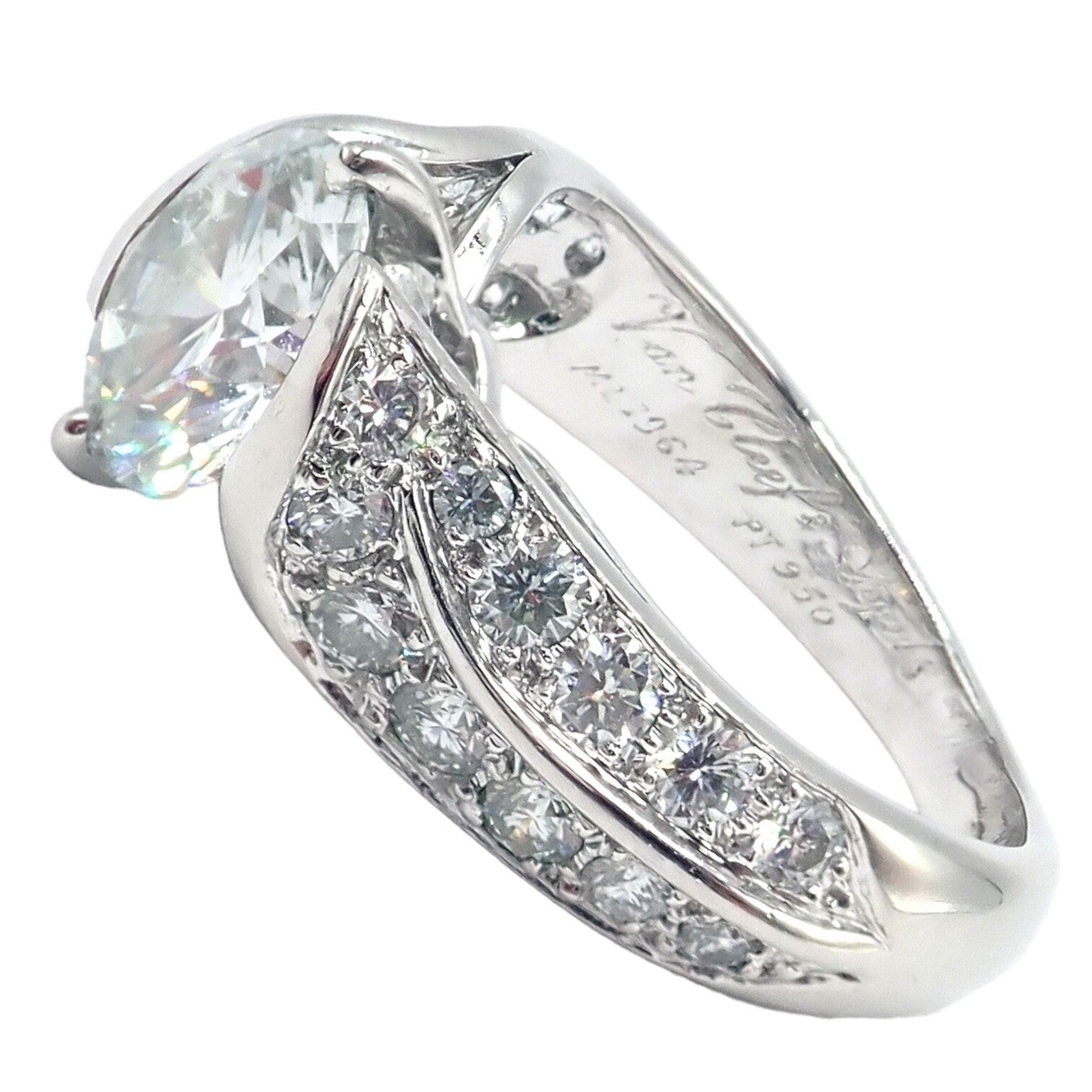 Authentic! Van Cleef & Arpels Platinum 1.88ct VVS1 E Diamond Engagement Ring GIA | Fortrove