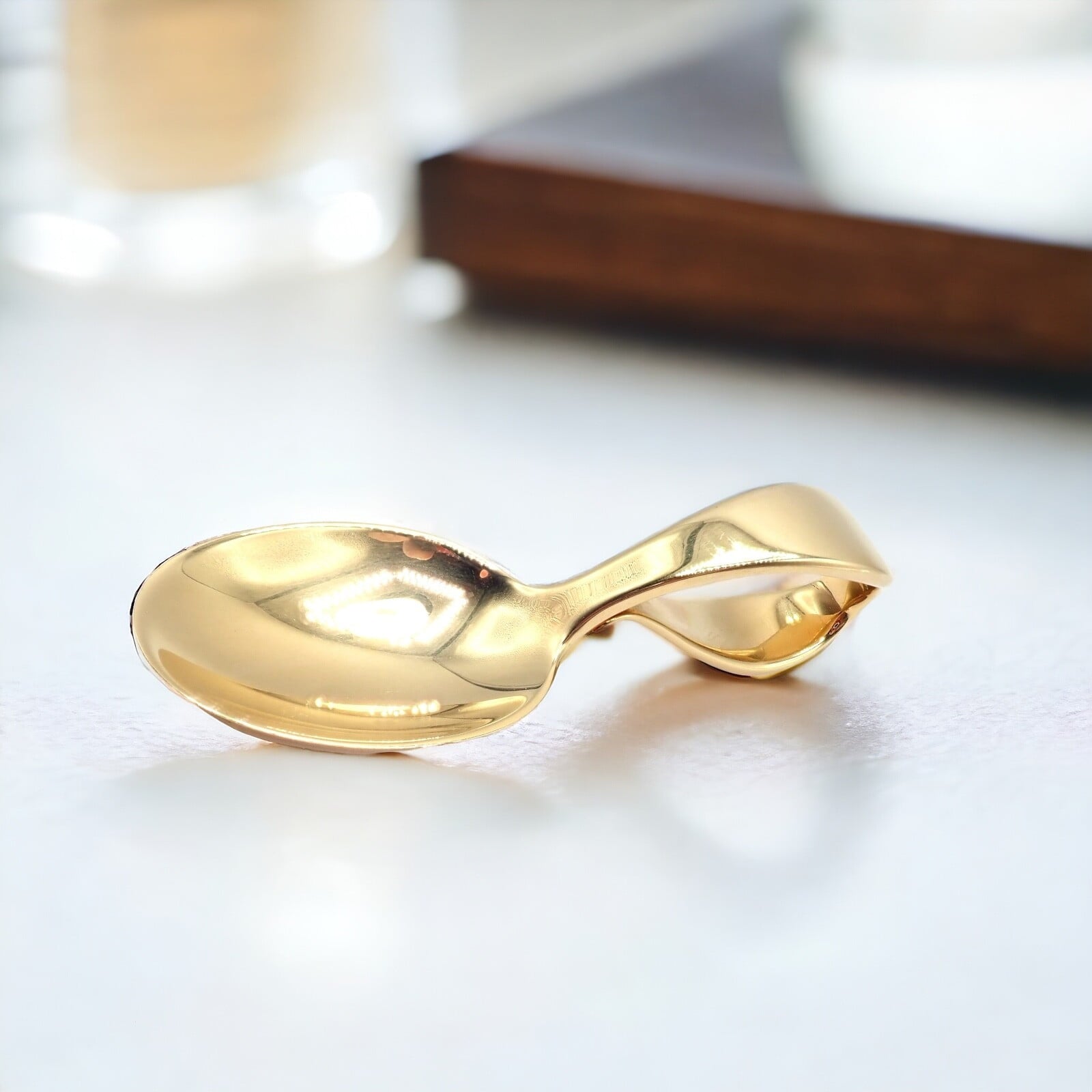 Tiffany & Co. Home & Garden:Kitchen, Dining & Bar:Flatware, Knives & Cutlery:Single Flatware Pieces Authentic! Tiffany & Co Makers 18k Yellow Solid Gold Baby Spoon 52.8 grams