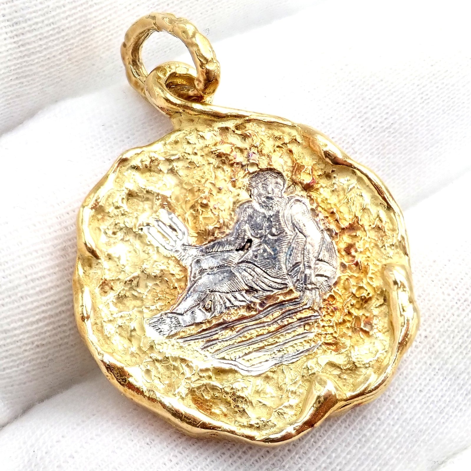 Chaumet Jewelry & Watches:Fine Jewelry:Necklaces & Pendants Rare! Vintage Chaumet Paris 18k Yellow Gold Zodiac Aquarius Pendant Medallion