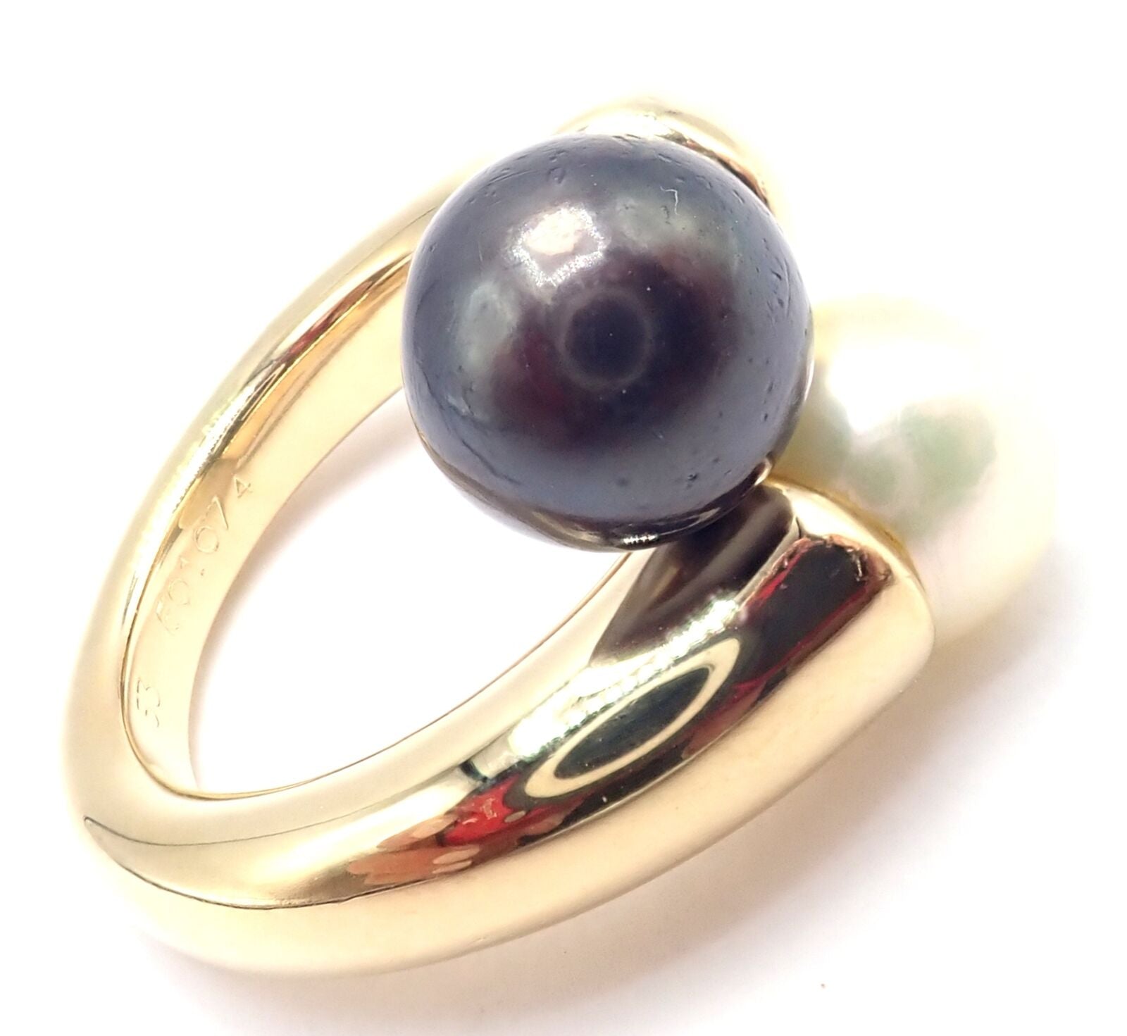 Authentic! Cartier Toi Et Moi 18k Yellow Gold White Black Pearl Bypass Band Ring | Fortrove