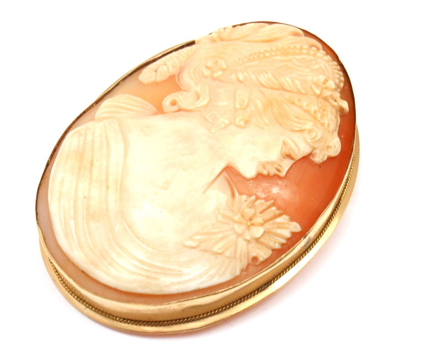 STATEMENT! VINTAGE 18K YELLOW GOLD LARGE CAMEO PENDANT BROOCH | Fortrove
