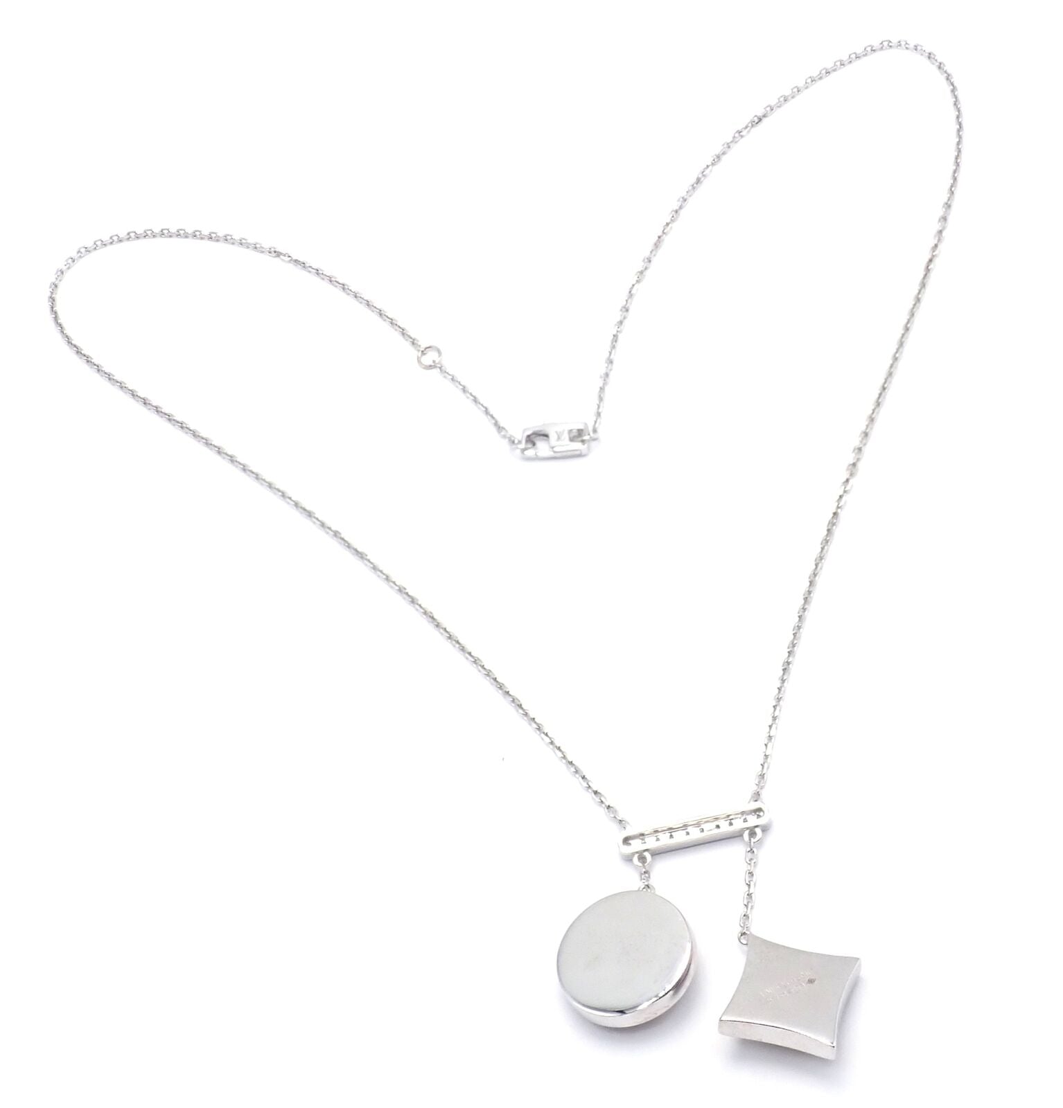 Authentic! Louis Vuitton Blossom 18k White Gold Diamond Link Pendant Necklace | Fortrove