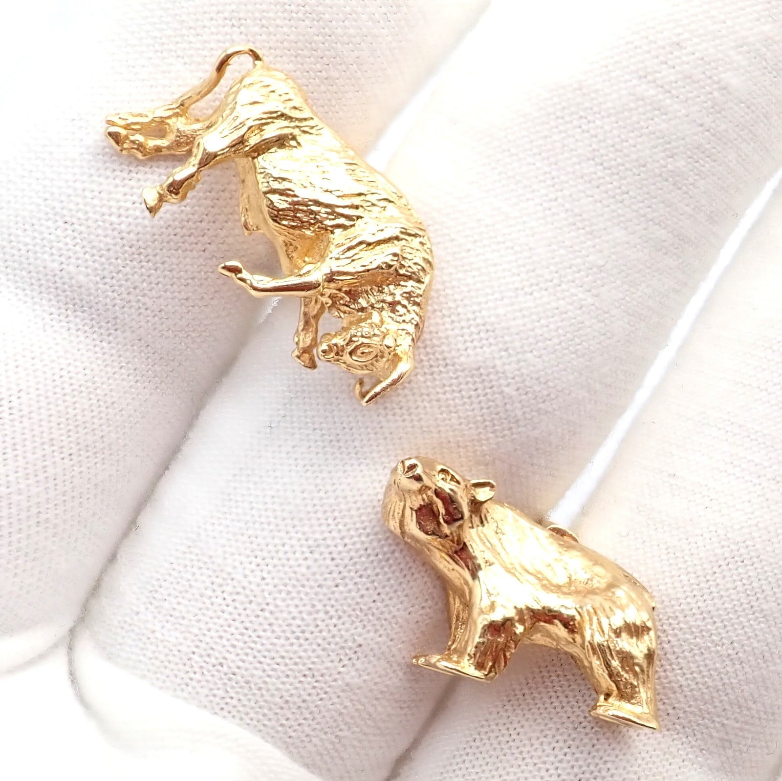 Rare! Vintage Tiffany & Co. 14k Yellow Gold Stock Market Bull Bear Cufflinks | Fortrove
