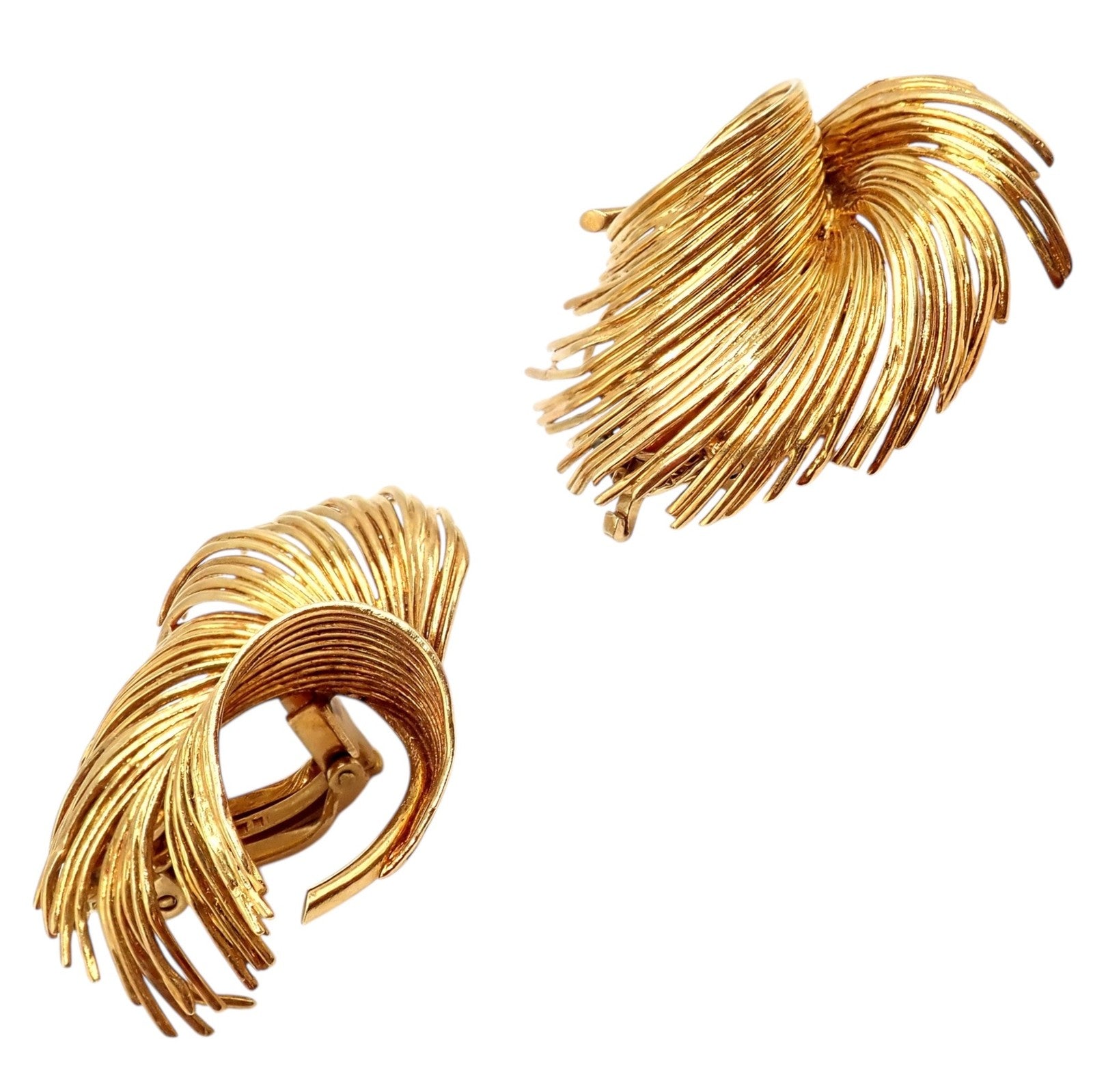 Authentic! Vintage Tiffany & Co 18k Yellow Gold Leaf Earrings | Fortrove