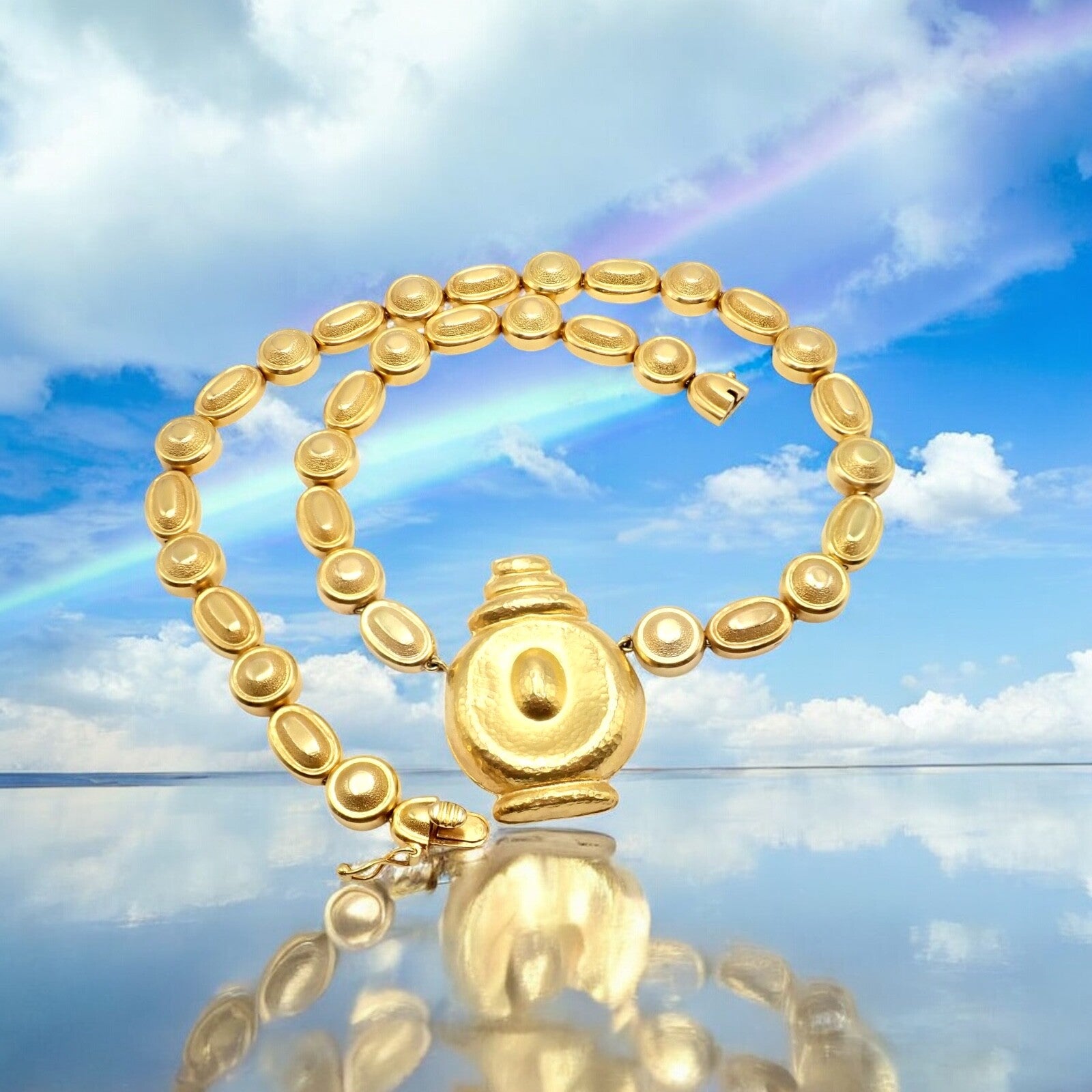 Vintage Estate Ilias Lalaounis 18k Yellow Gold Vase Hammered Necklace | Fortrove