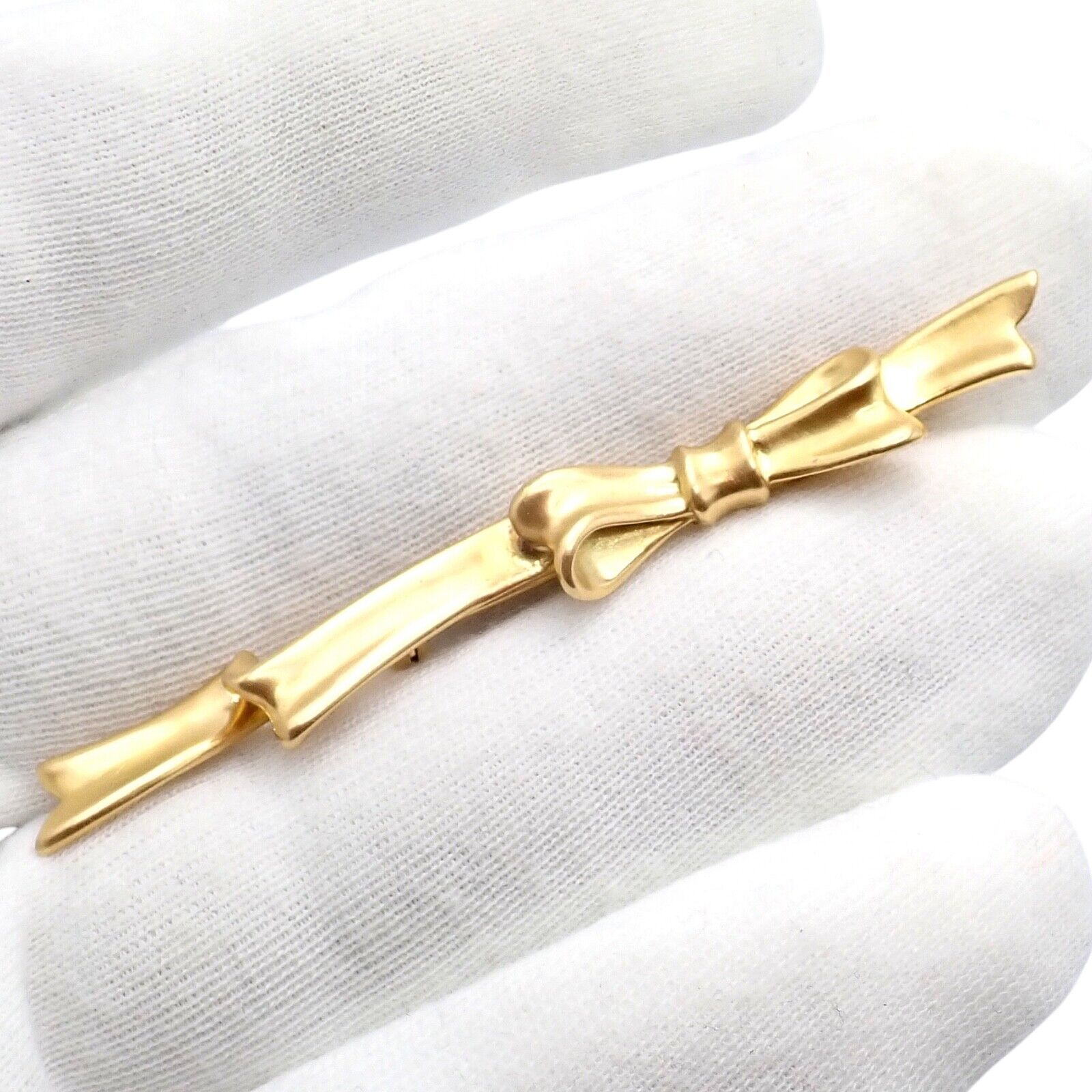Authentic! Angela Cummings 18k Yellow Gold Long Ribbon Bow Pin Brooch 1984 | Fortrove