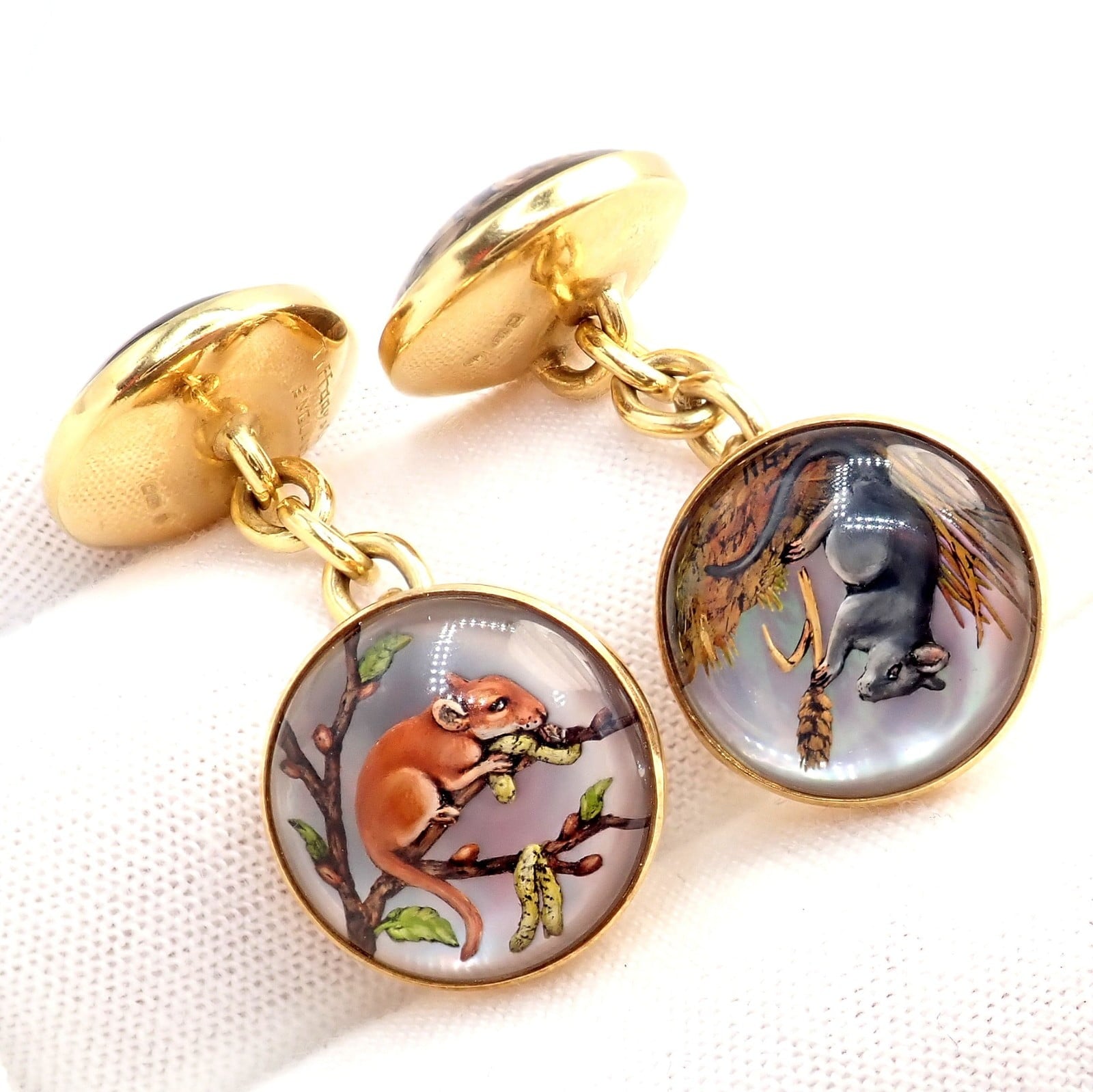 Vintage! Tiffany 18k Yellow Gold Essex Reverse Intaglio Field Mice Cufflinks | Fortrove