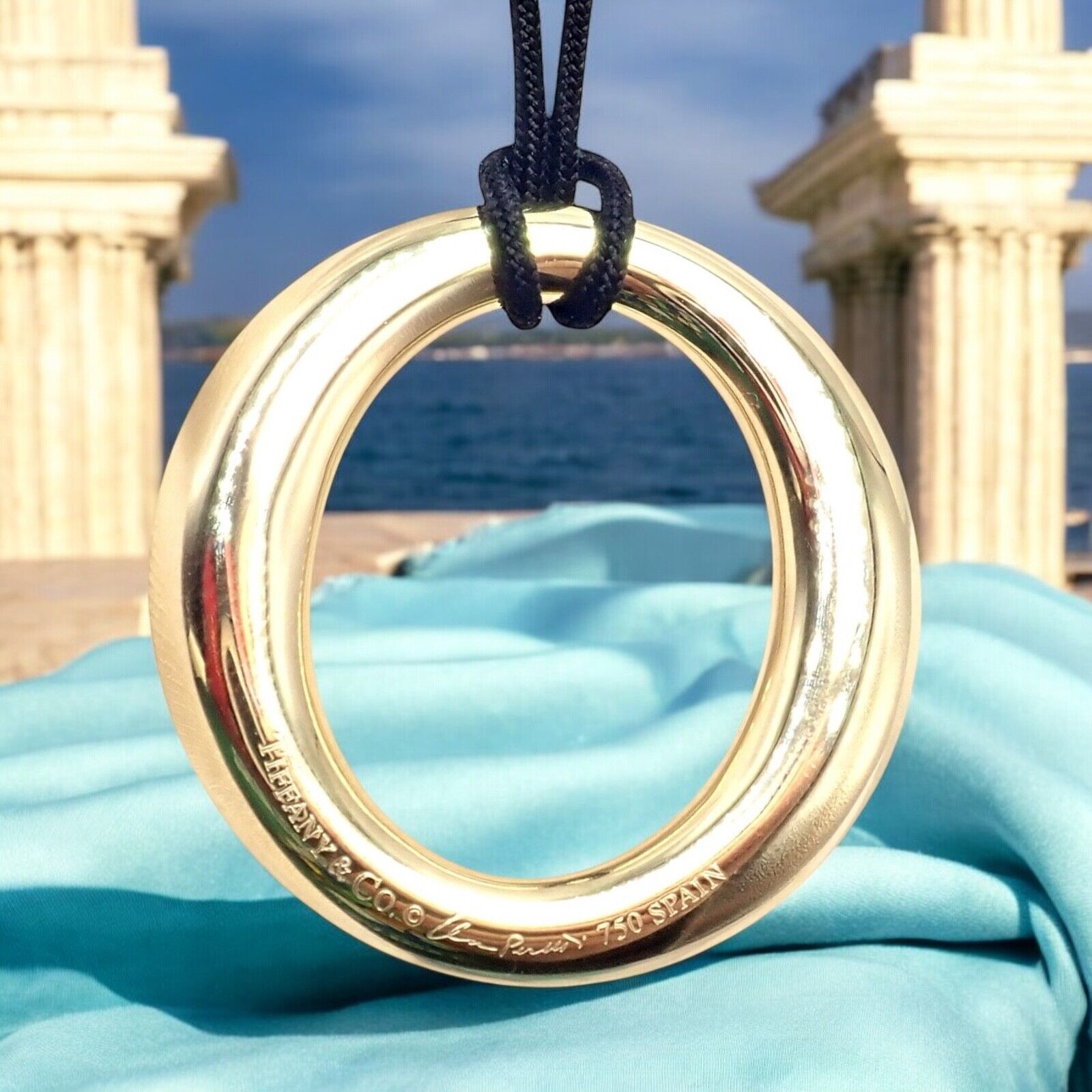 Authentic! Tiffany & Co 18k Yellow Gold Peretti 35mm Medium Sevillana Necklace | Fortrove