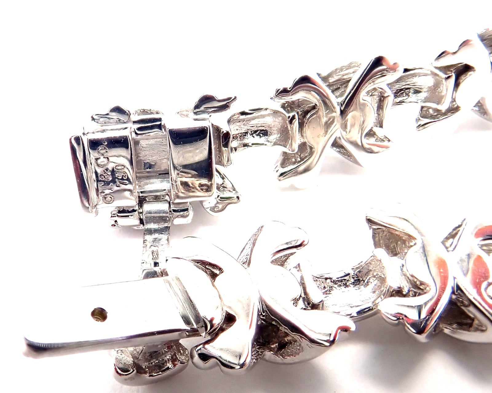 Authentic! Tiffany & Co 18k White Gold Diamond Cluster Signature X Link Necklace | Fortrove