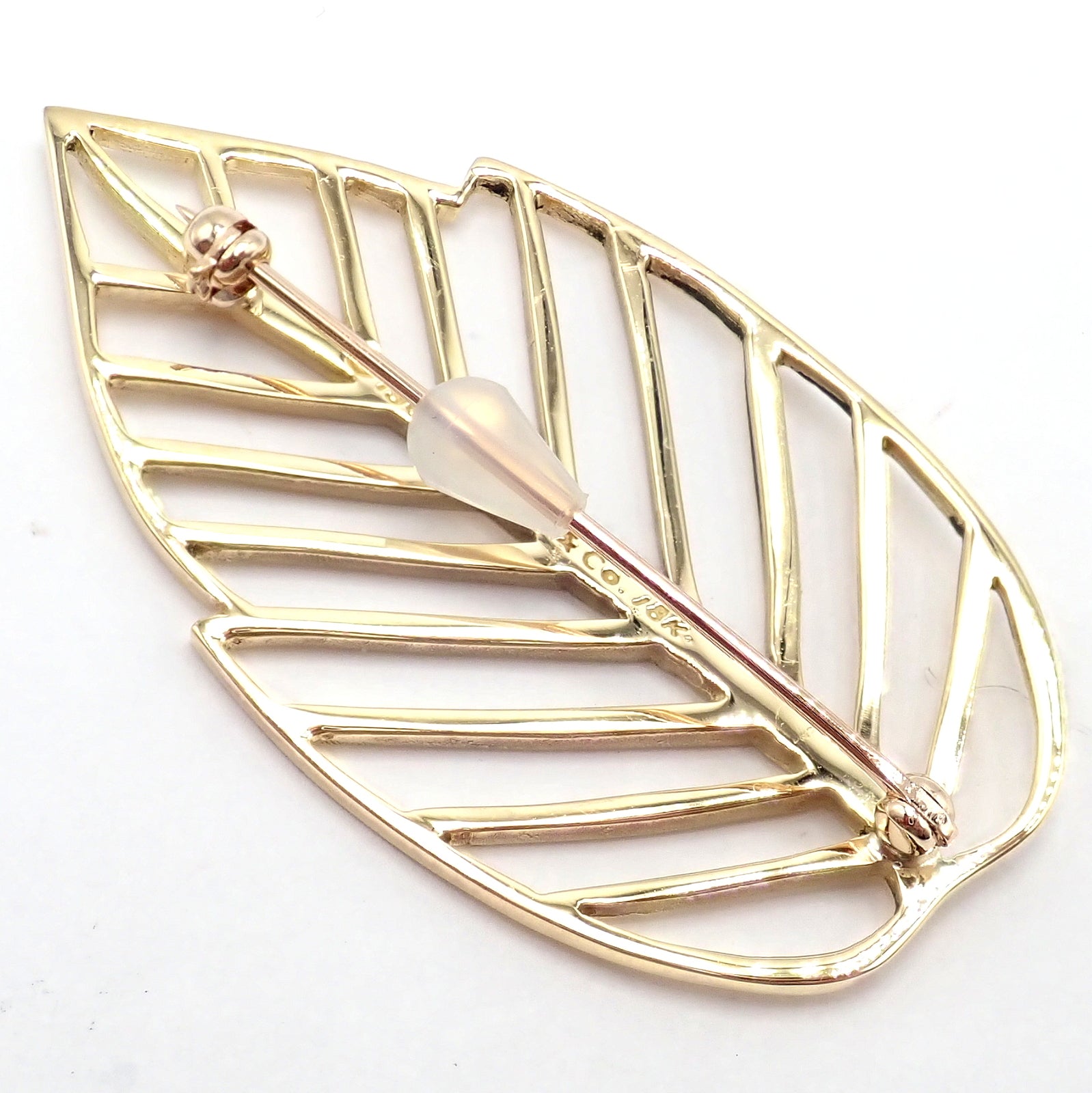 Authentic! Tiffany & Co Angela Cummings 18k Yellow Gold Leaf Pin Brooch 1981 | Fortrove