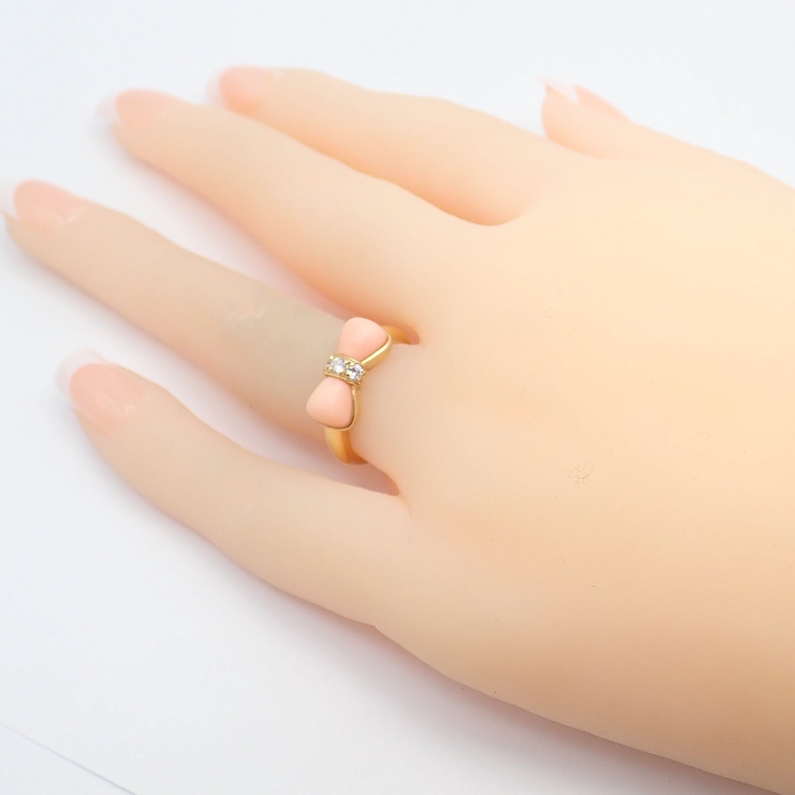 Van Cleef & Arpels Jewelry & Watches:Fine Jewelry:Rings Rare! Authentic Van Cleef & Arpels 18k Yellow Gold Coral Diamond Bow Ring sz 5