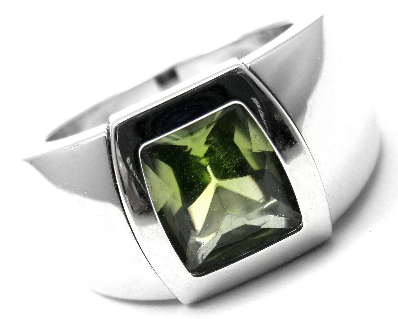 Rare! Authentic Cartier La Dona 18k White Gold Peridot Ring Box Certificate | Fortrove