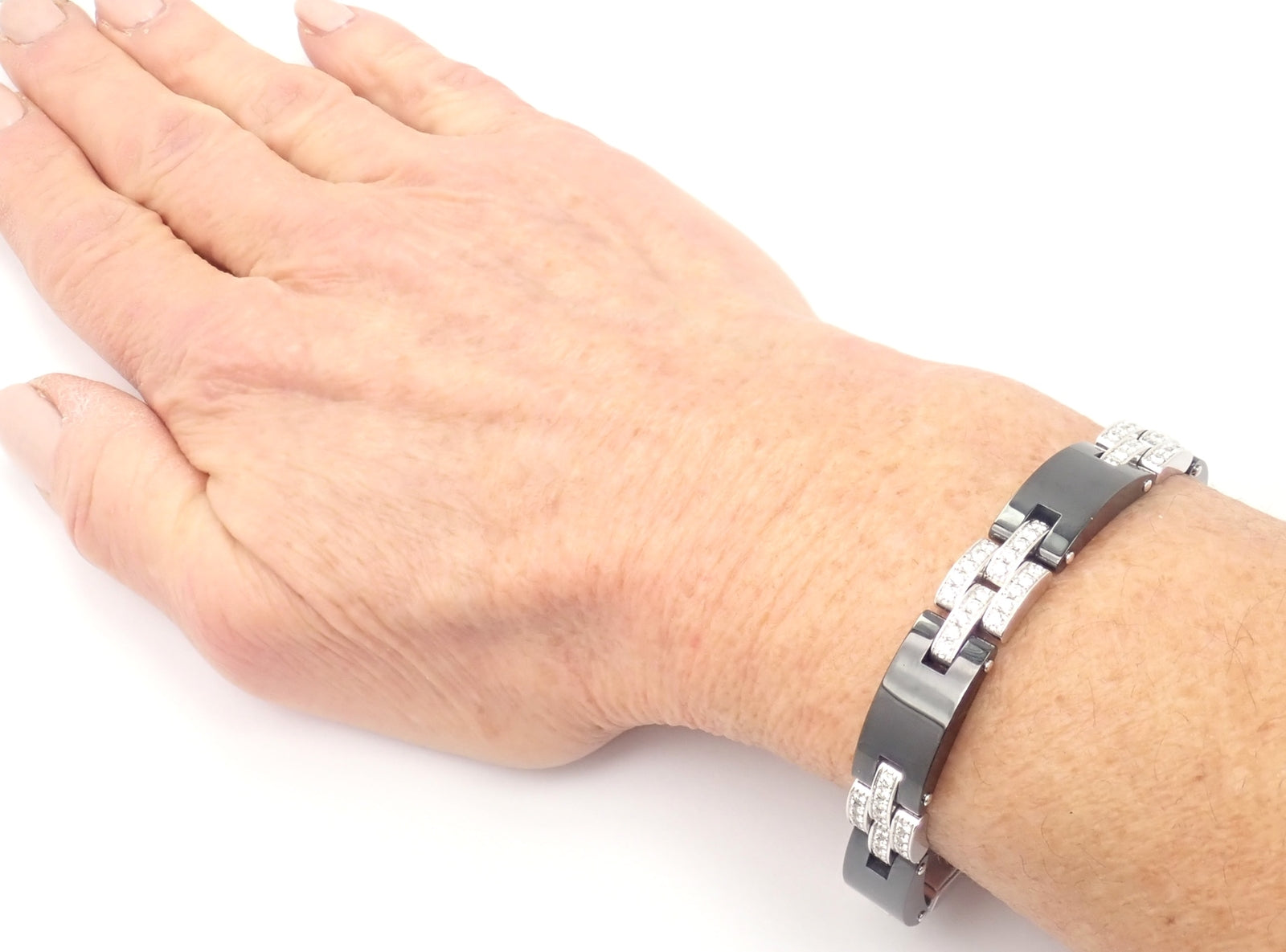 Authentic! Cartier Maillon Panthere 18K White Gold Diamond Ceramic Link Bracelet | Fortrove