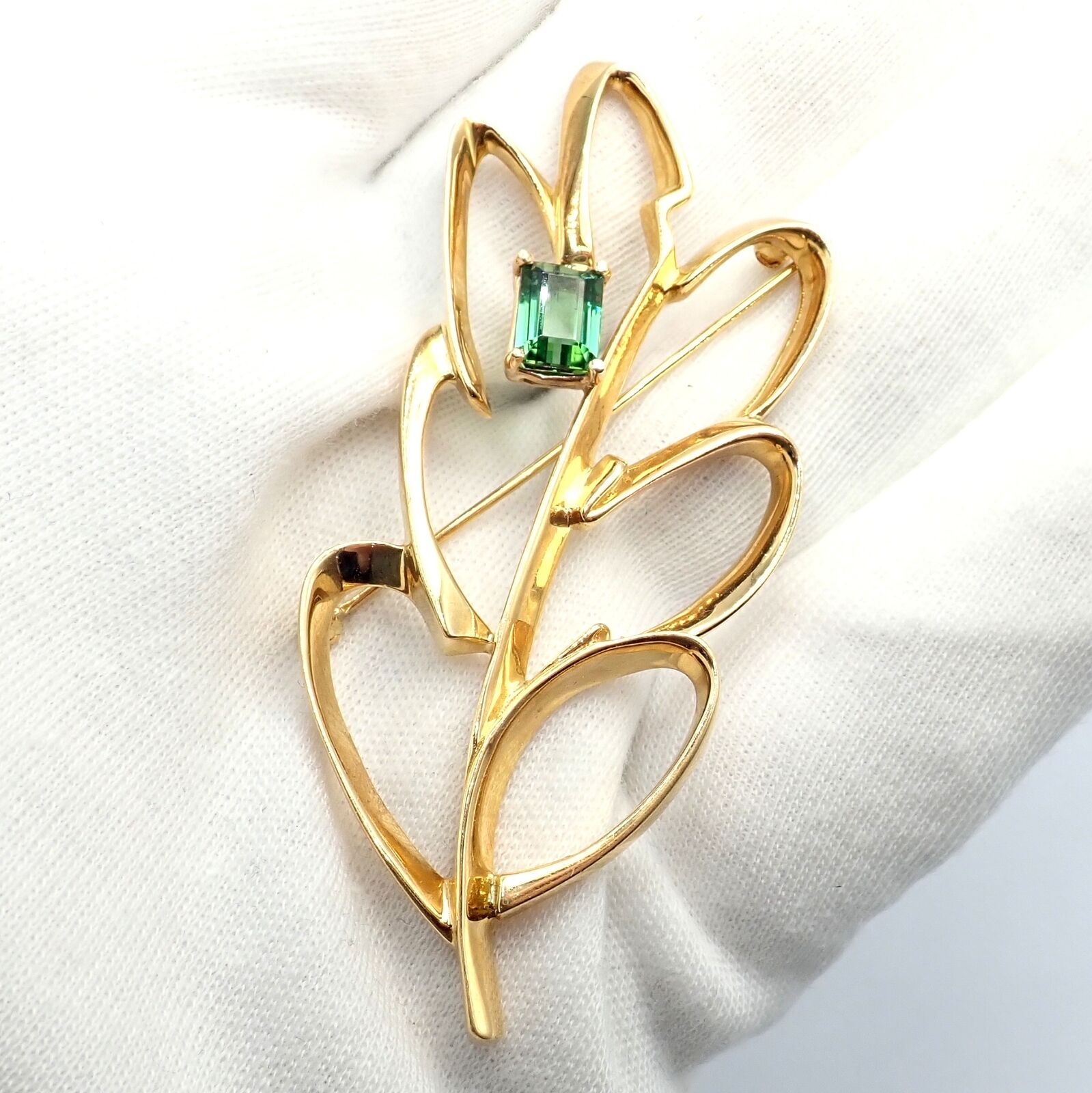 Vintage Tiffany & Co Paloma Picasso 18k Yellow Gold Green Tourmaline Leaf Brooch | Fortrove