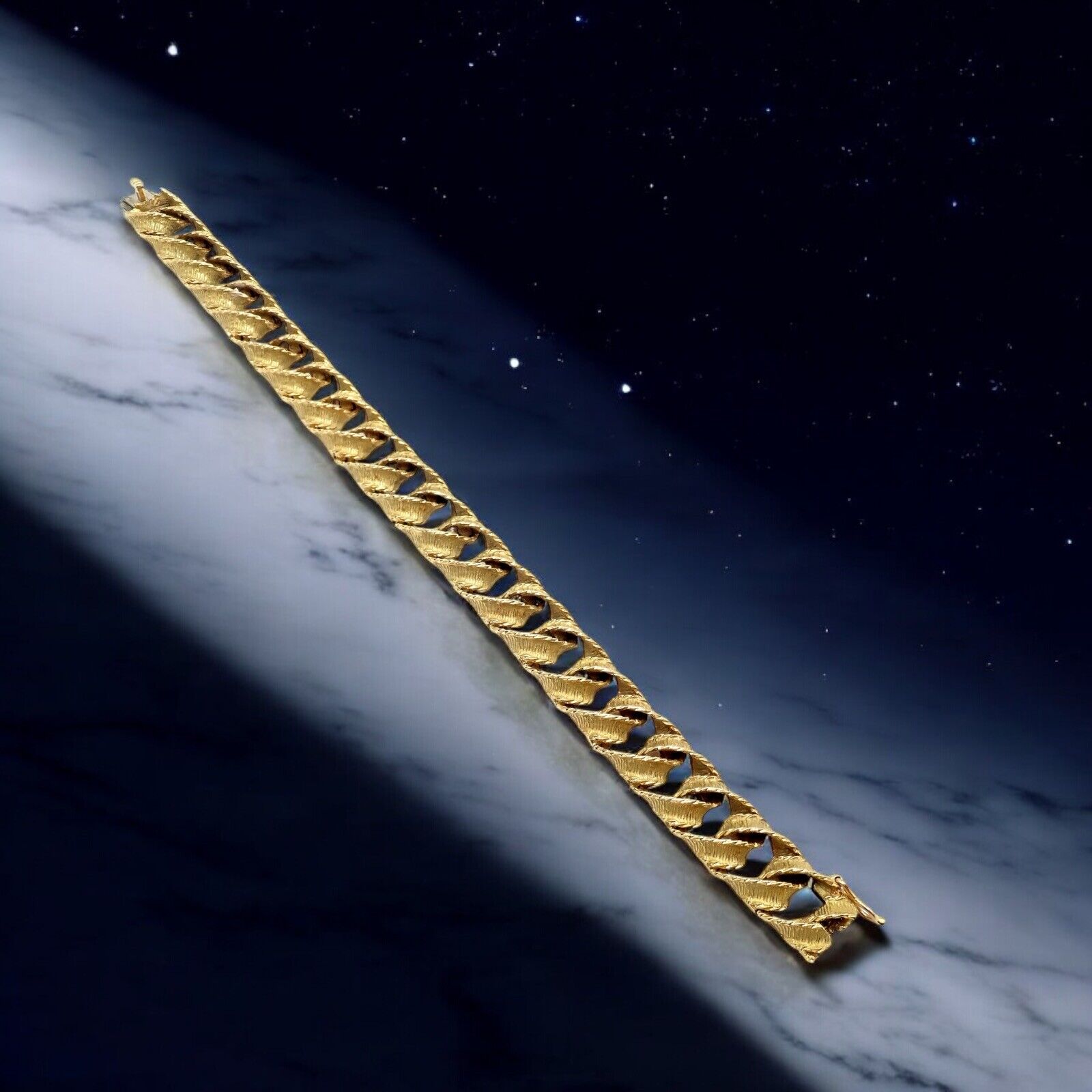 Authentic! Vintage Tiffany & Co 18k Yellow Gold France Ribbon Curb Bracelet 1987 | Fortrove